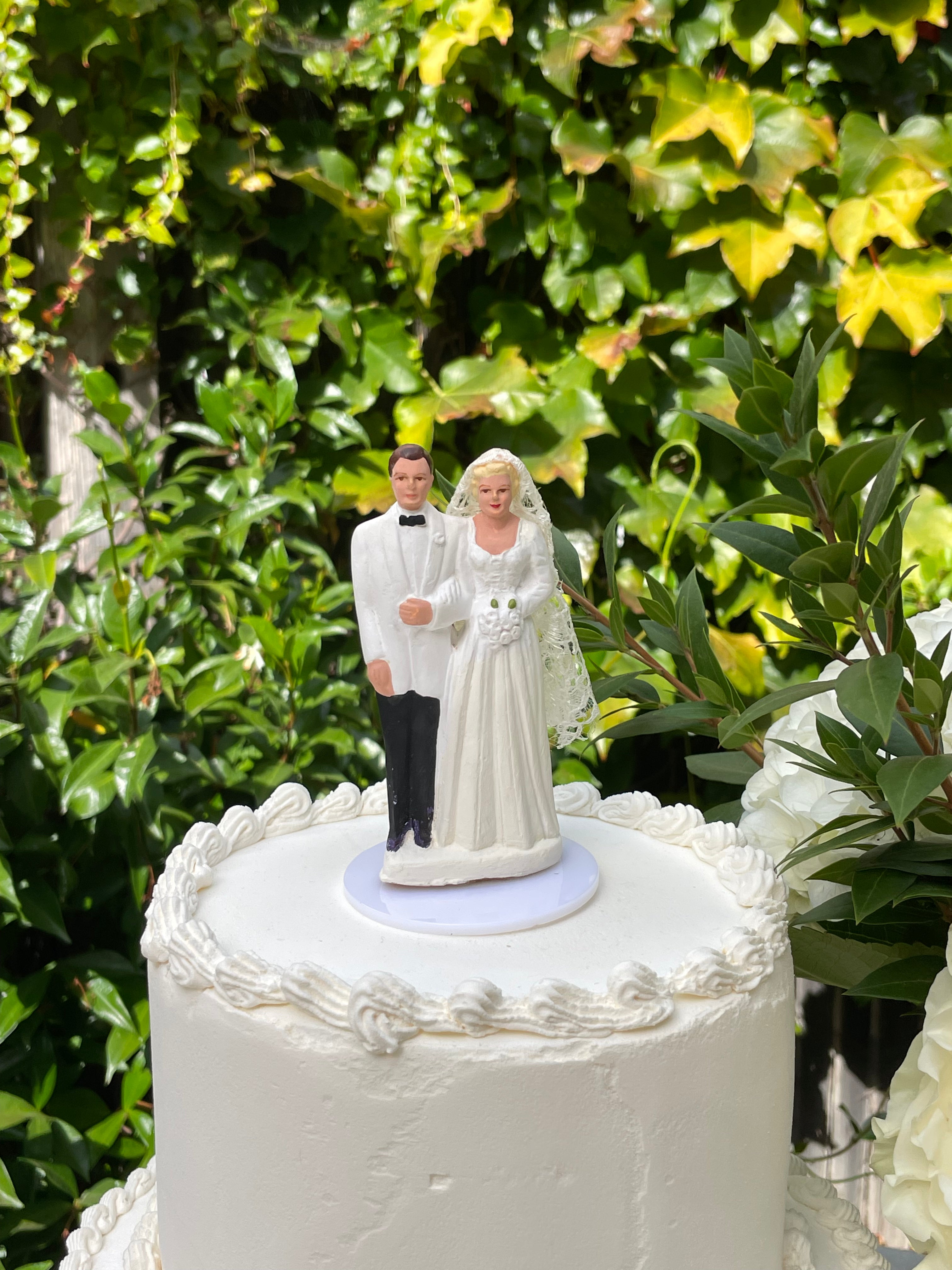 Capri Cake Topper