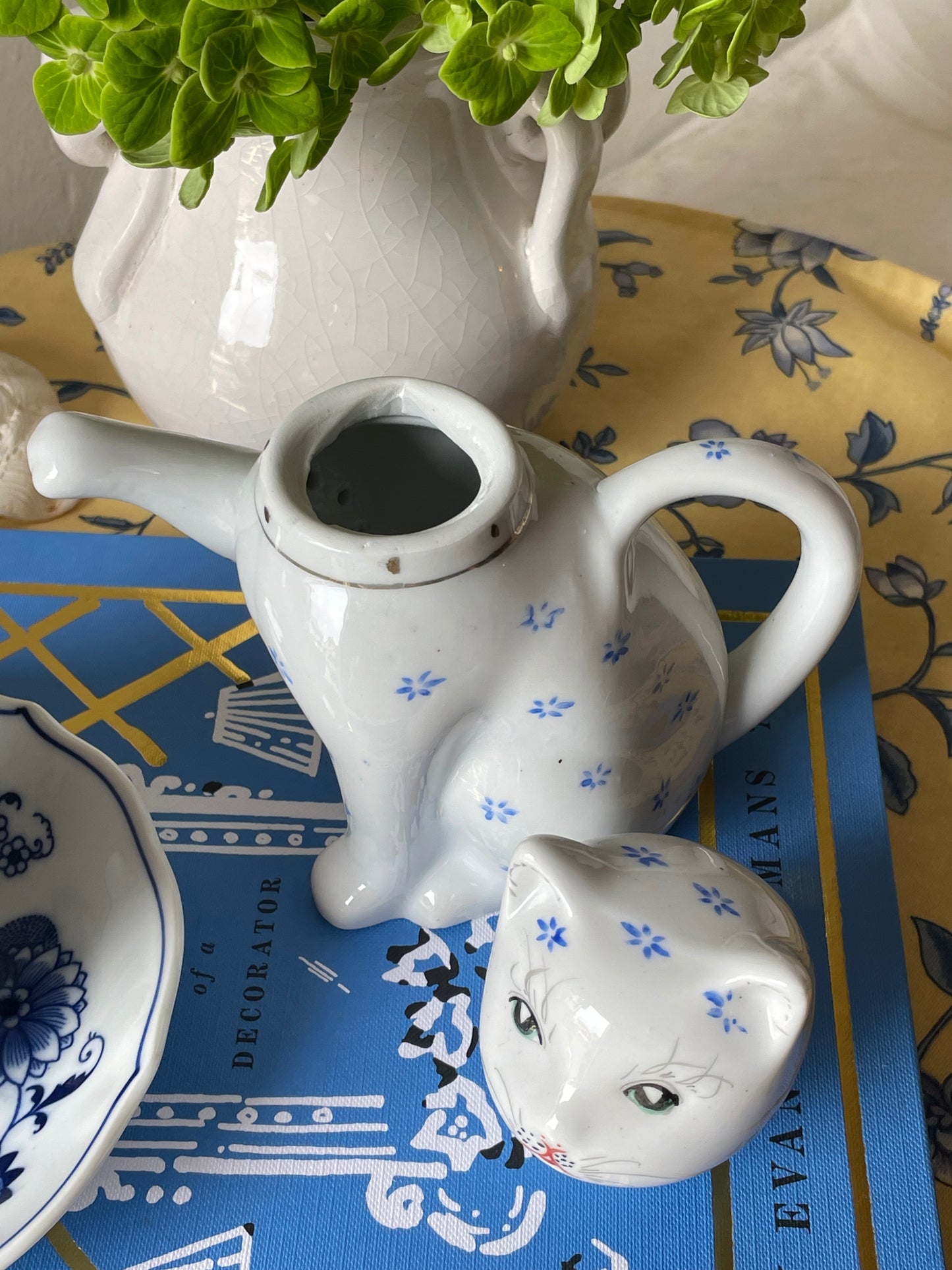 Sunrise Cat-Shaped Creamer