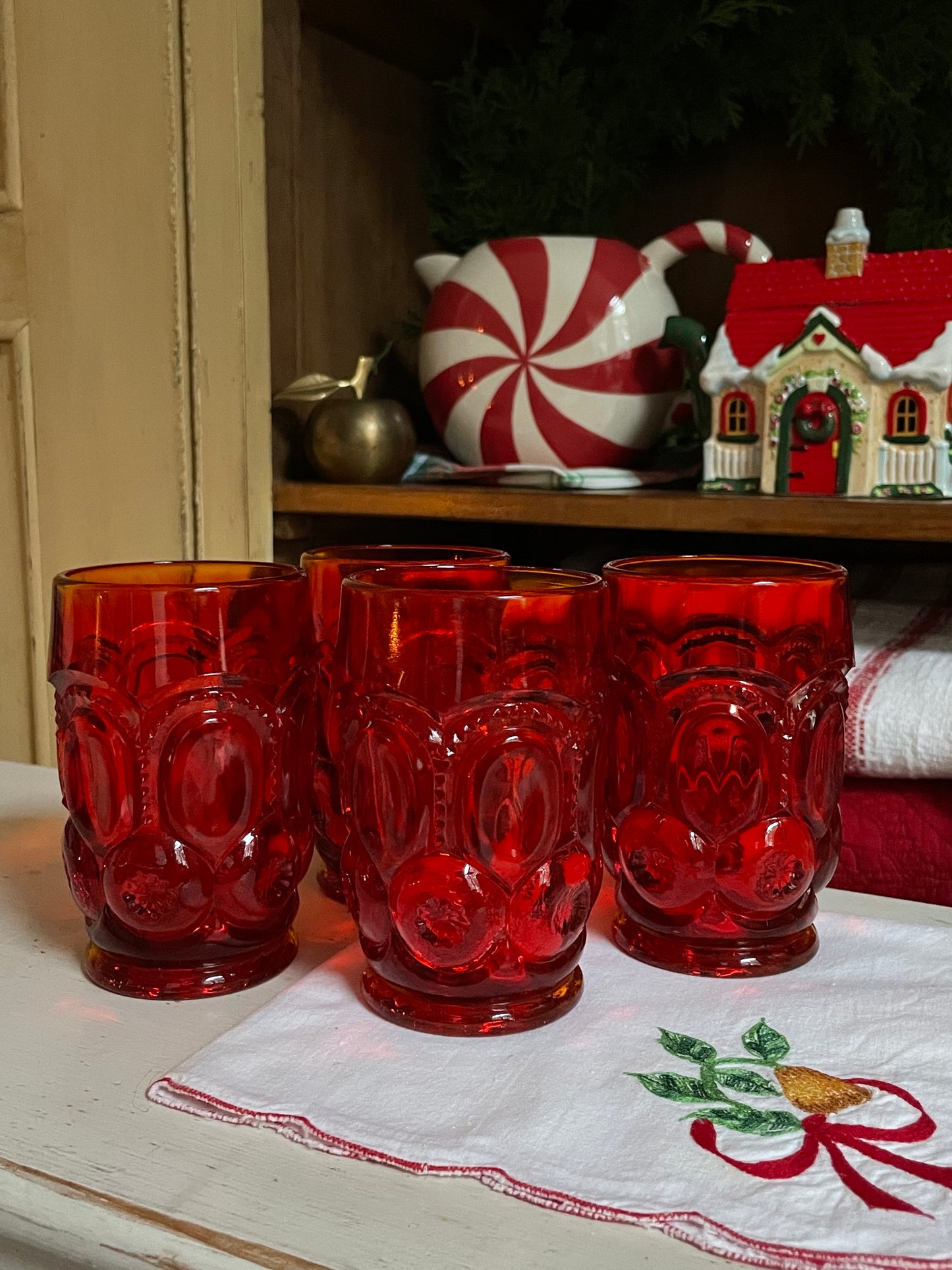 Poinsettia Drinking Glasses, Set of 4