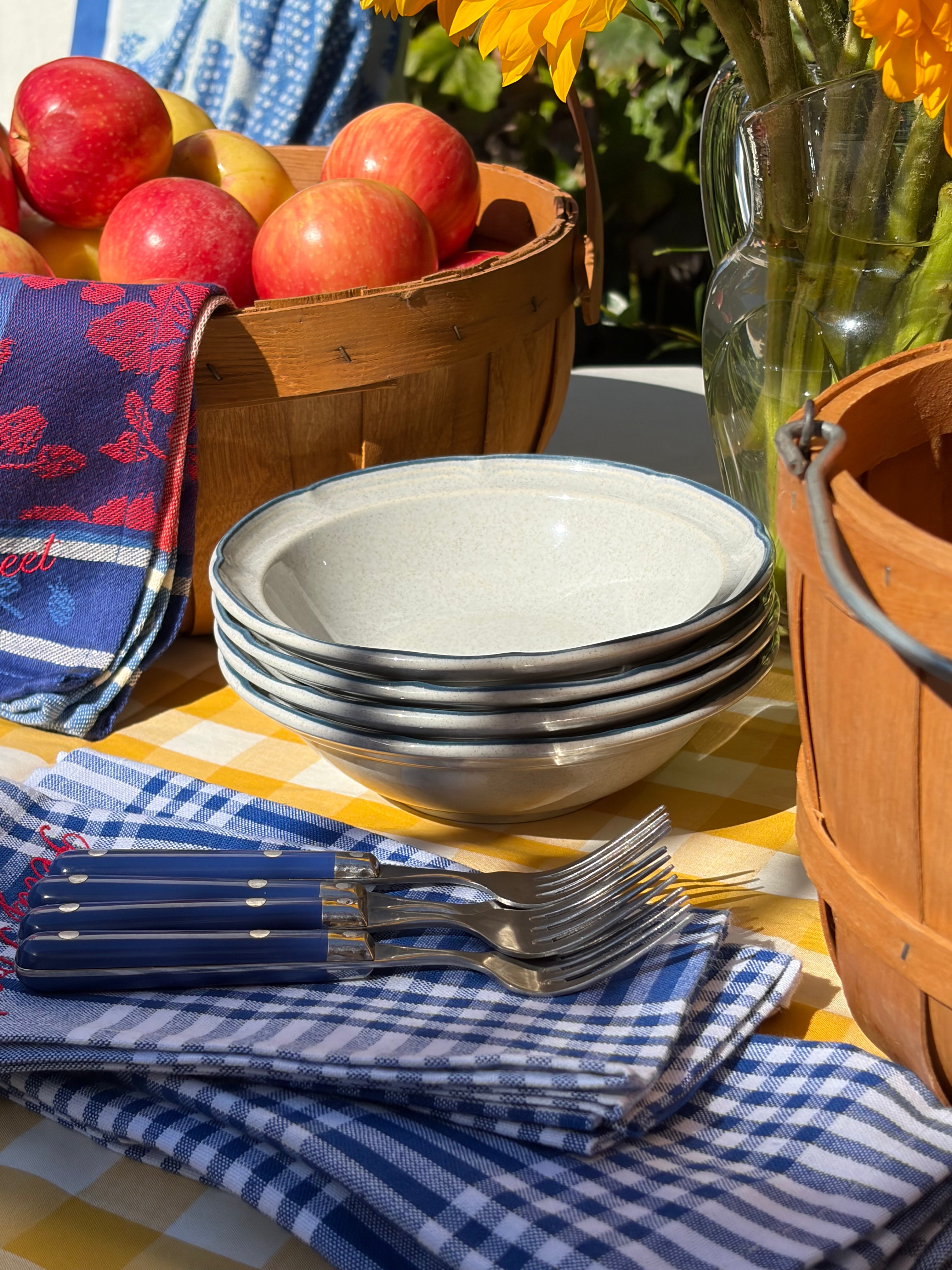 Westport Bowls, Set of 4