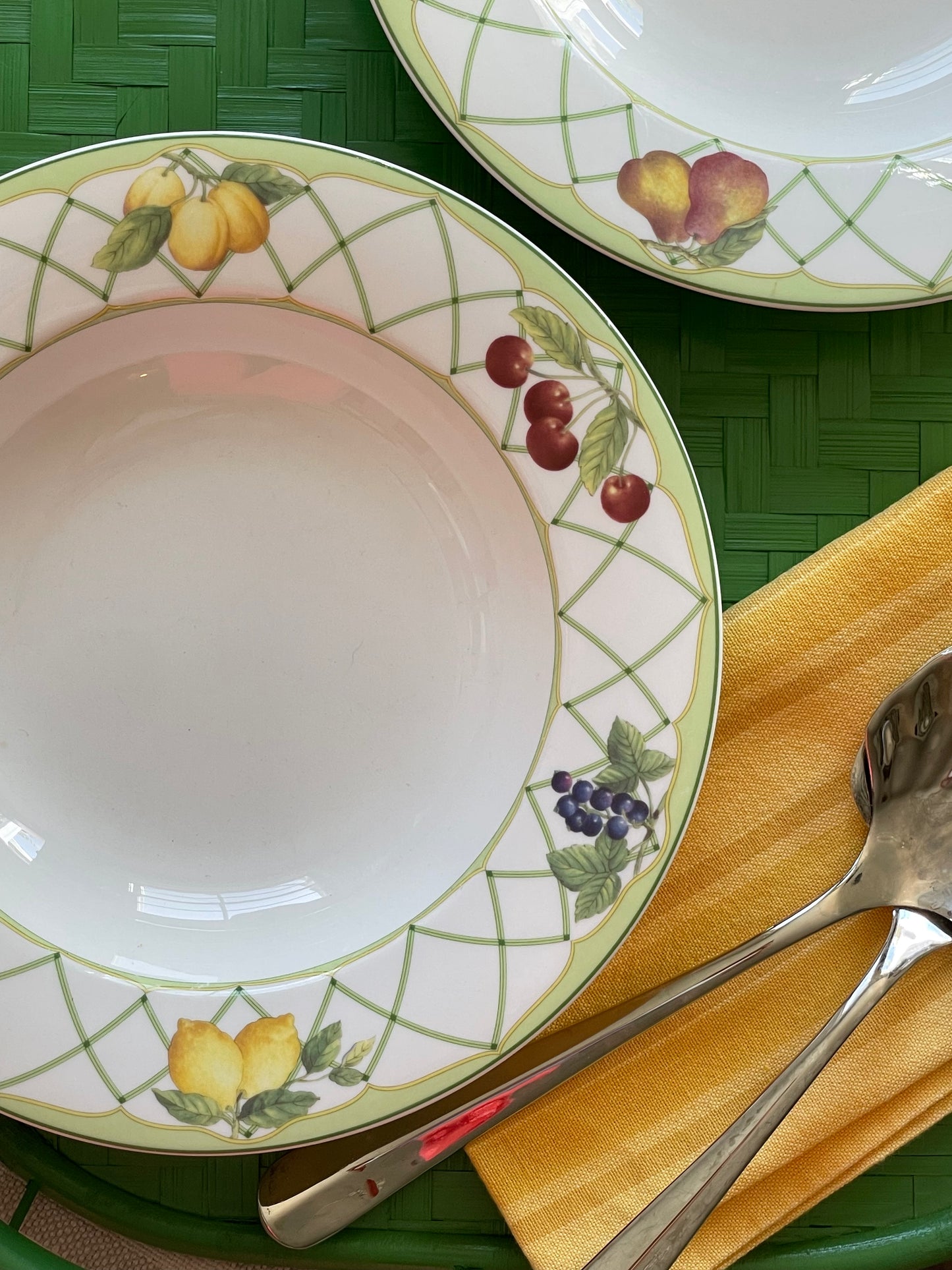 Key Lime Lattice Bowls, Set of 2
