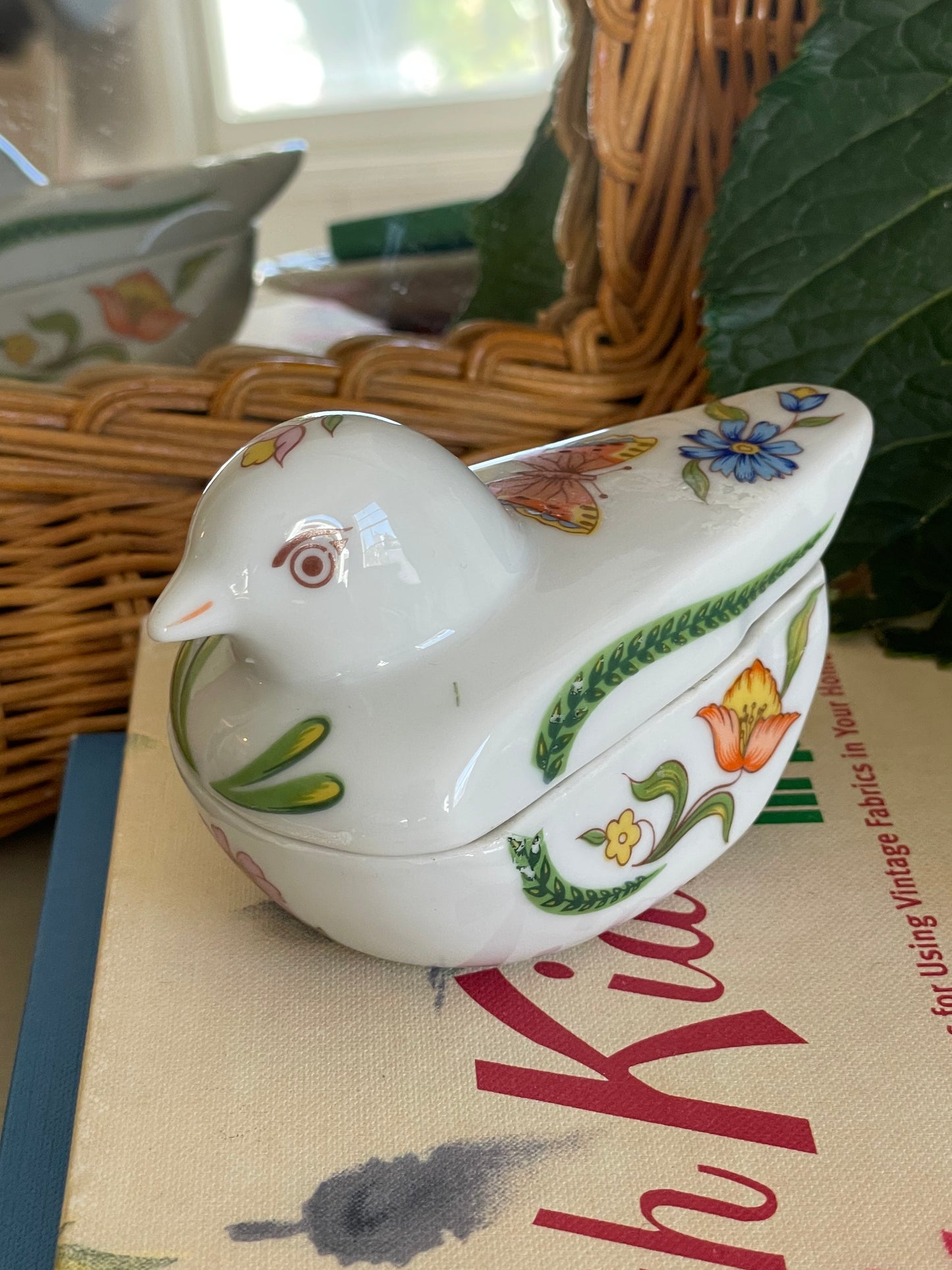 Gardenia Dove Trinket Box