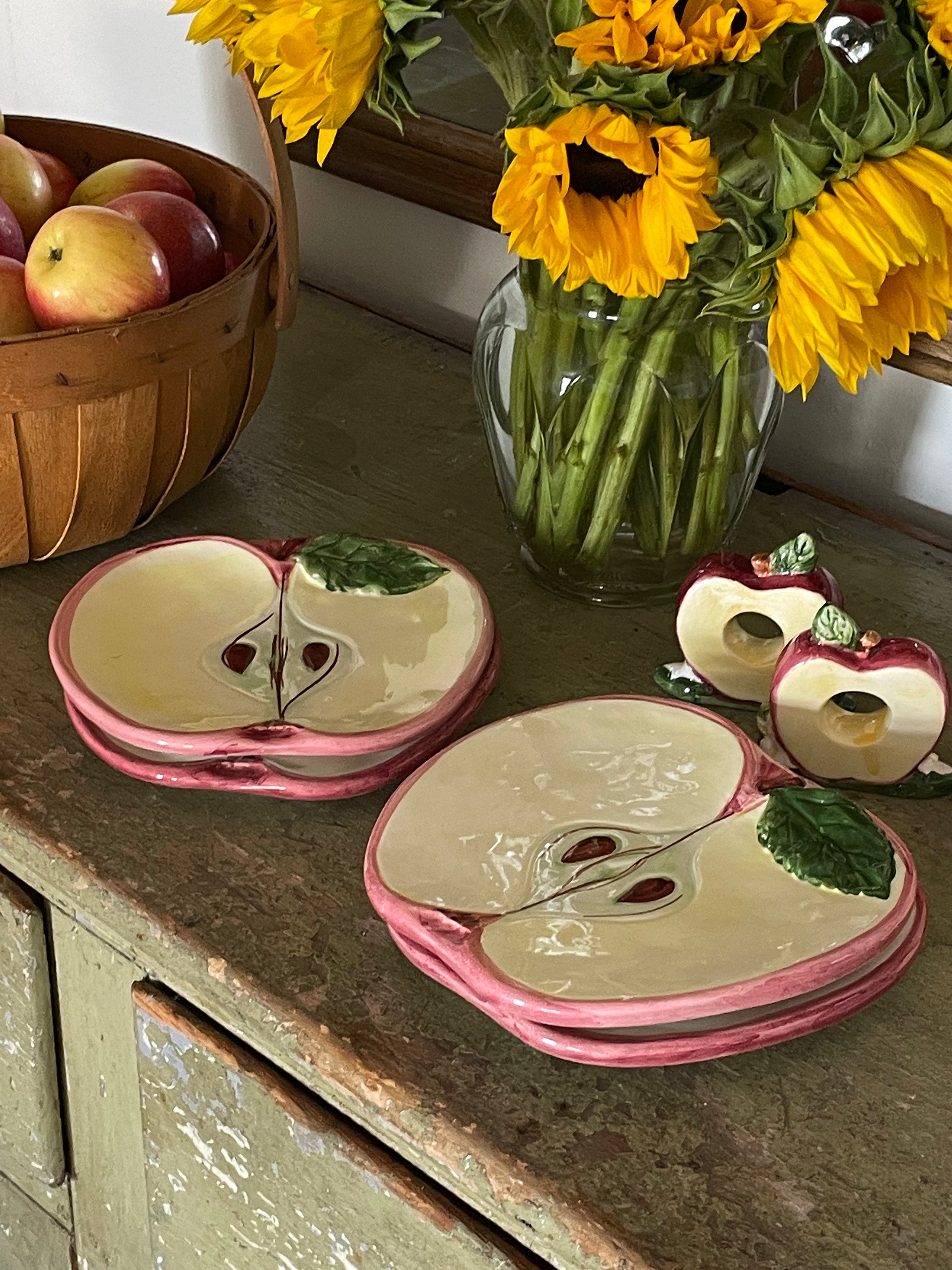 Apple Hill Treat Plates, Set of 4
