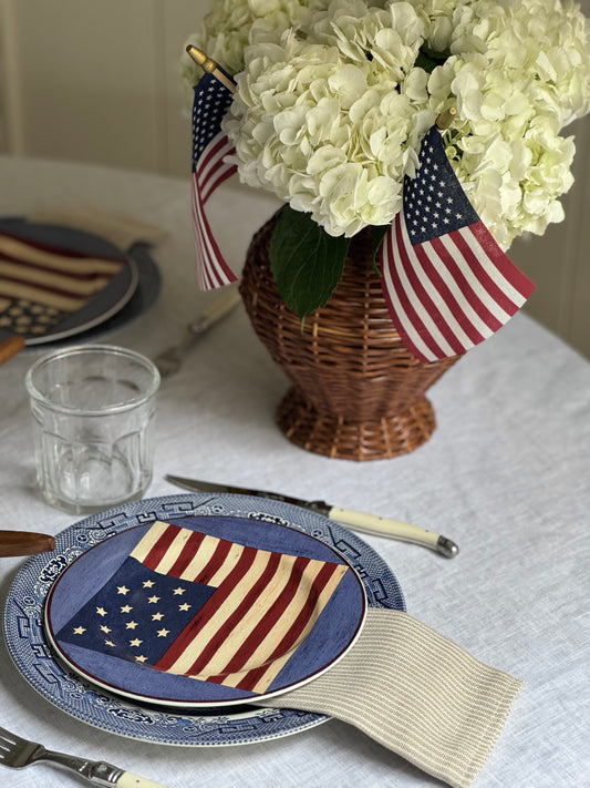 Stars and Stripes Sette, Table for 4