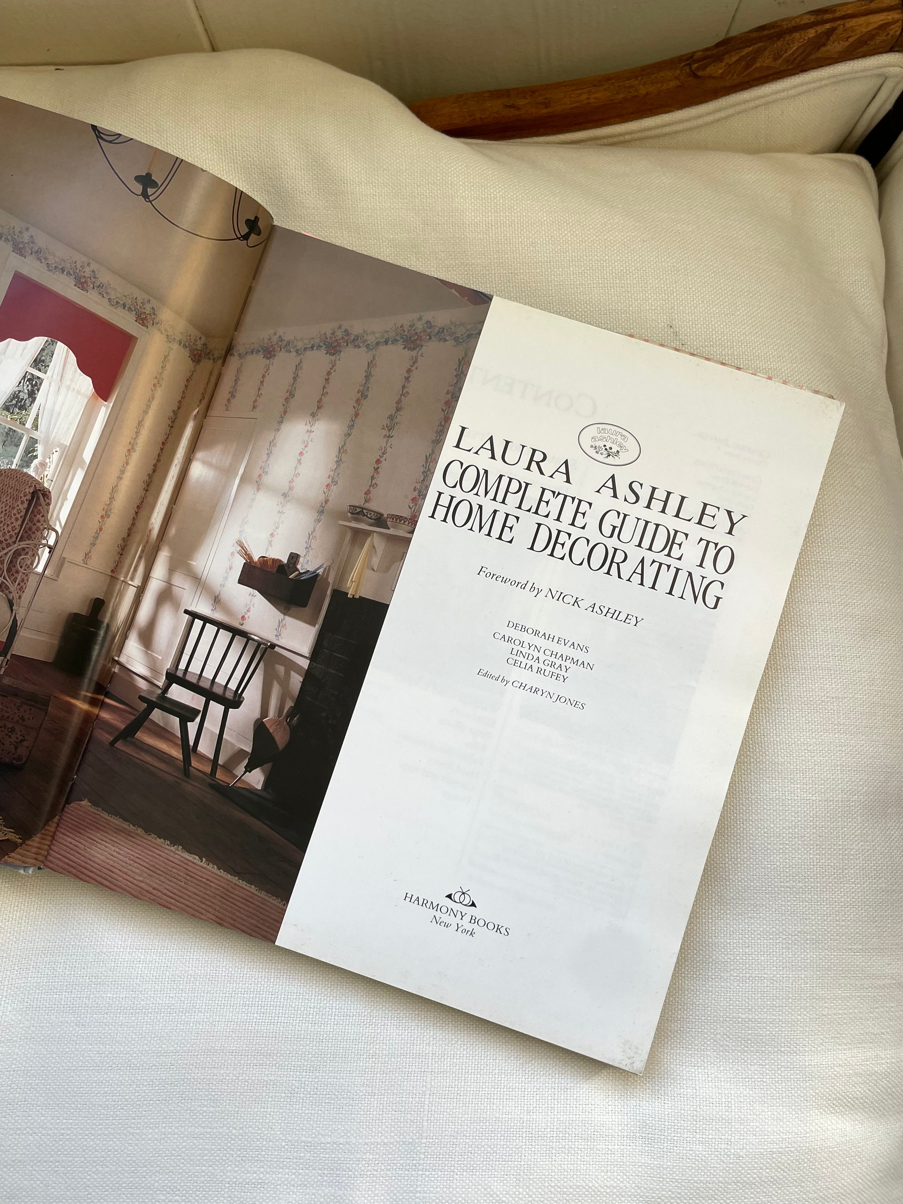 Laura Ashley Complete Guide to Home Decorating