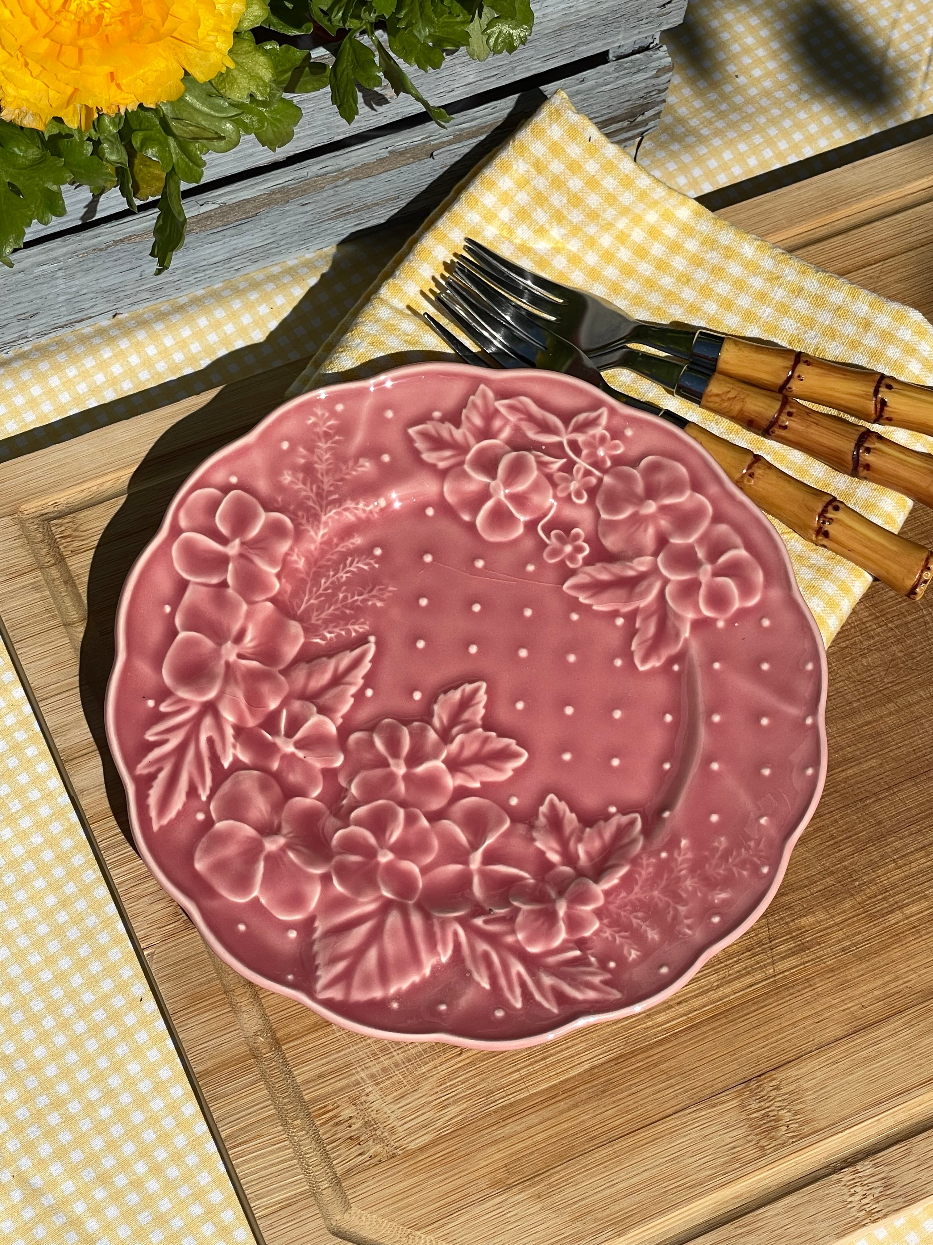 Ingrid Pink Bordallo Pinheiro Treat Plate