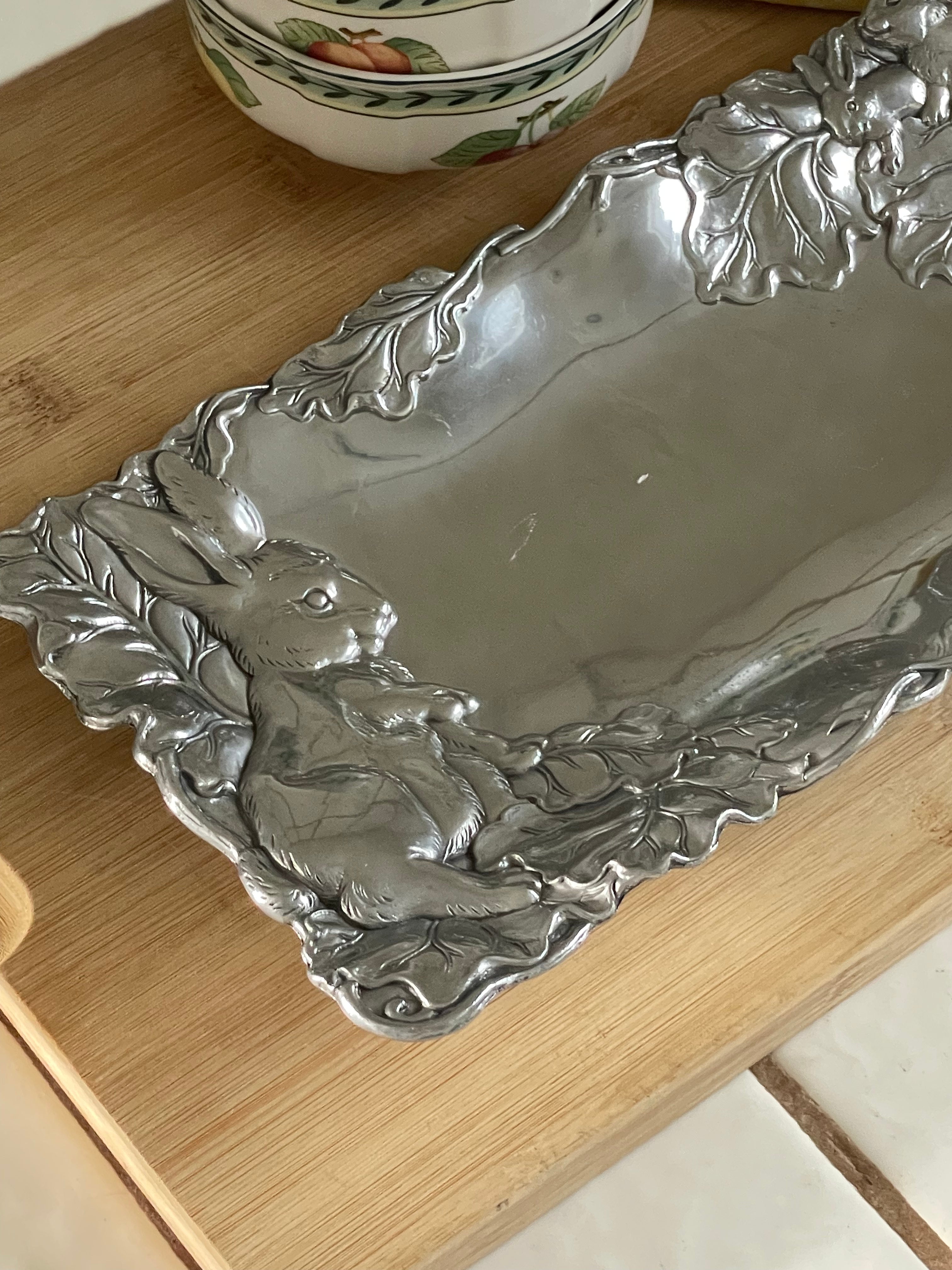 Bramble Bunny Serving Dish