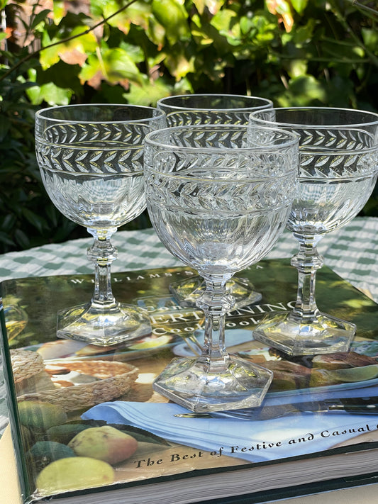 The Ivy Wine Glasses, Set of 4