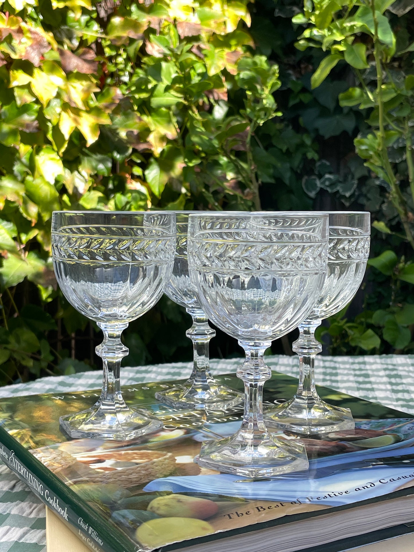The Ivy Wine Glasses, Set of 4