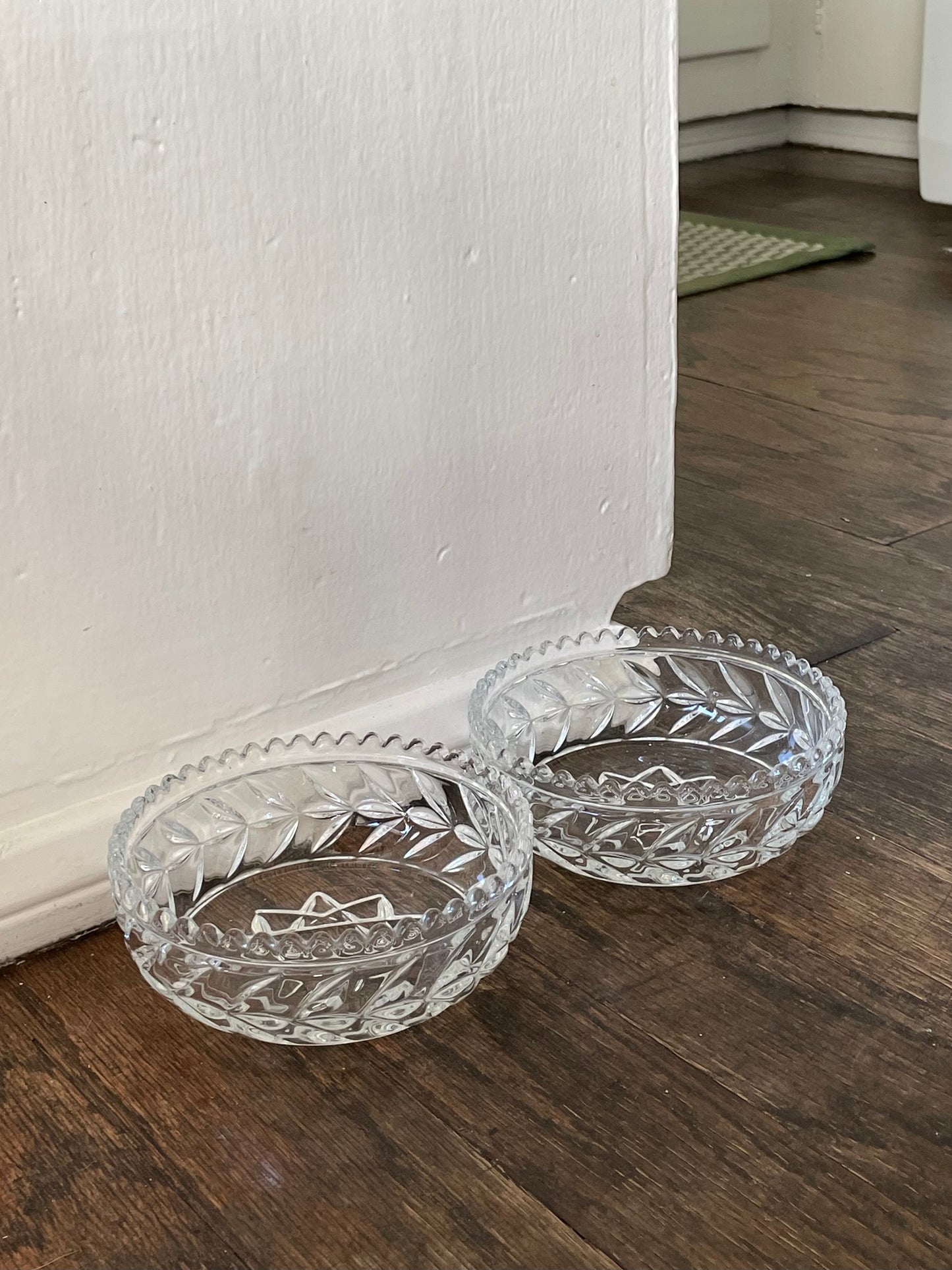 Geller Crystal Cut Dog Bowls Set of 2