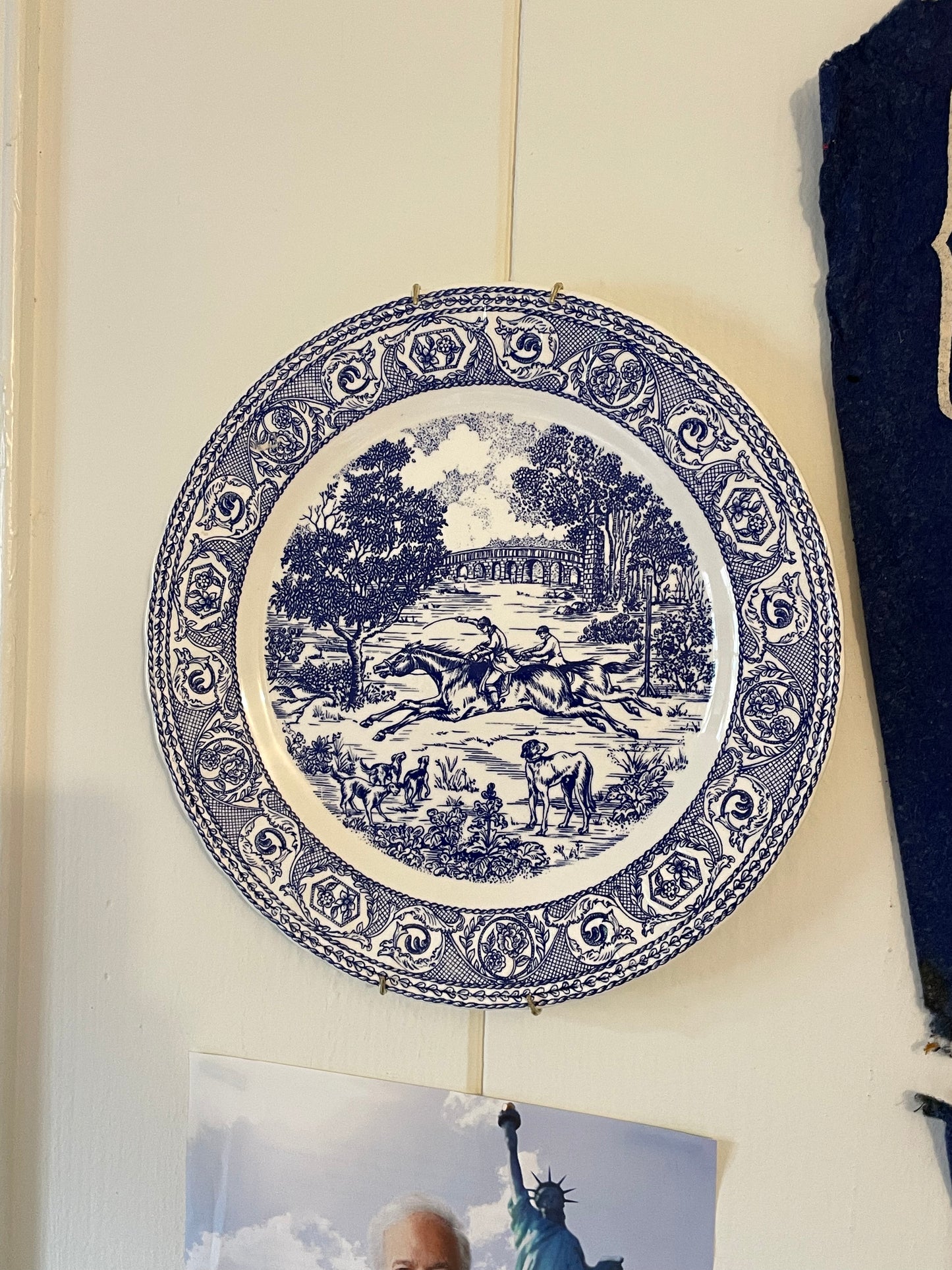 Horses & Hounds Decorative Plate