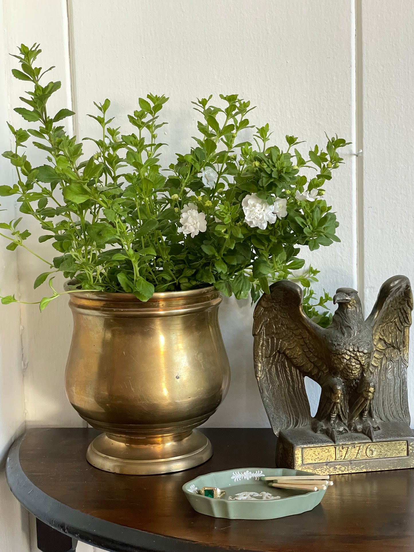 Chatsworth Plant Pot