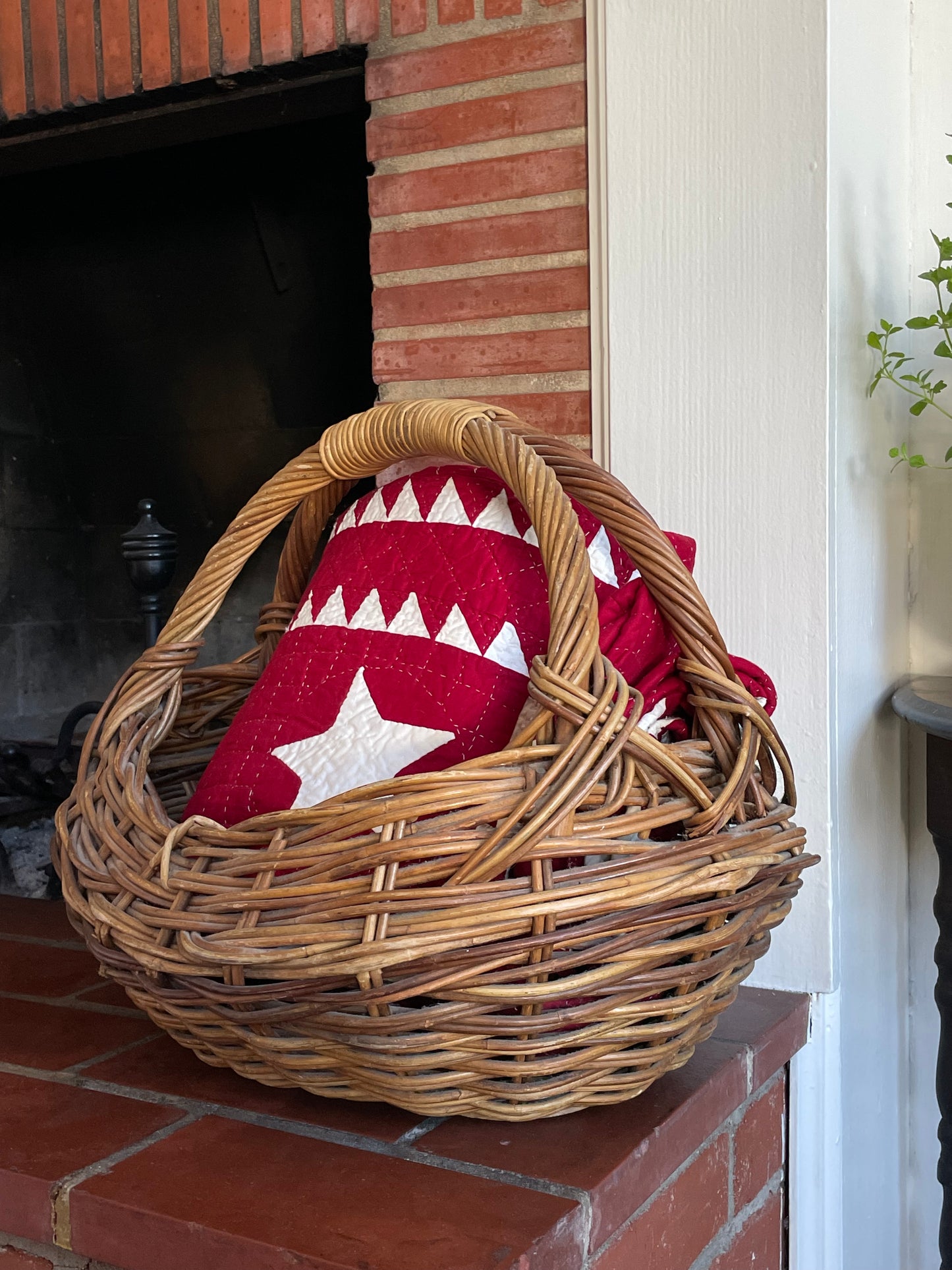 Cotswold Woven Wicker Basket