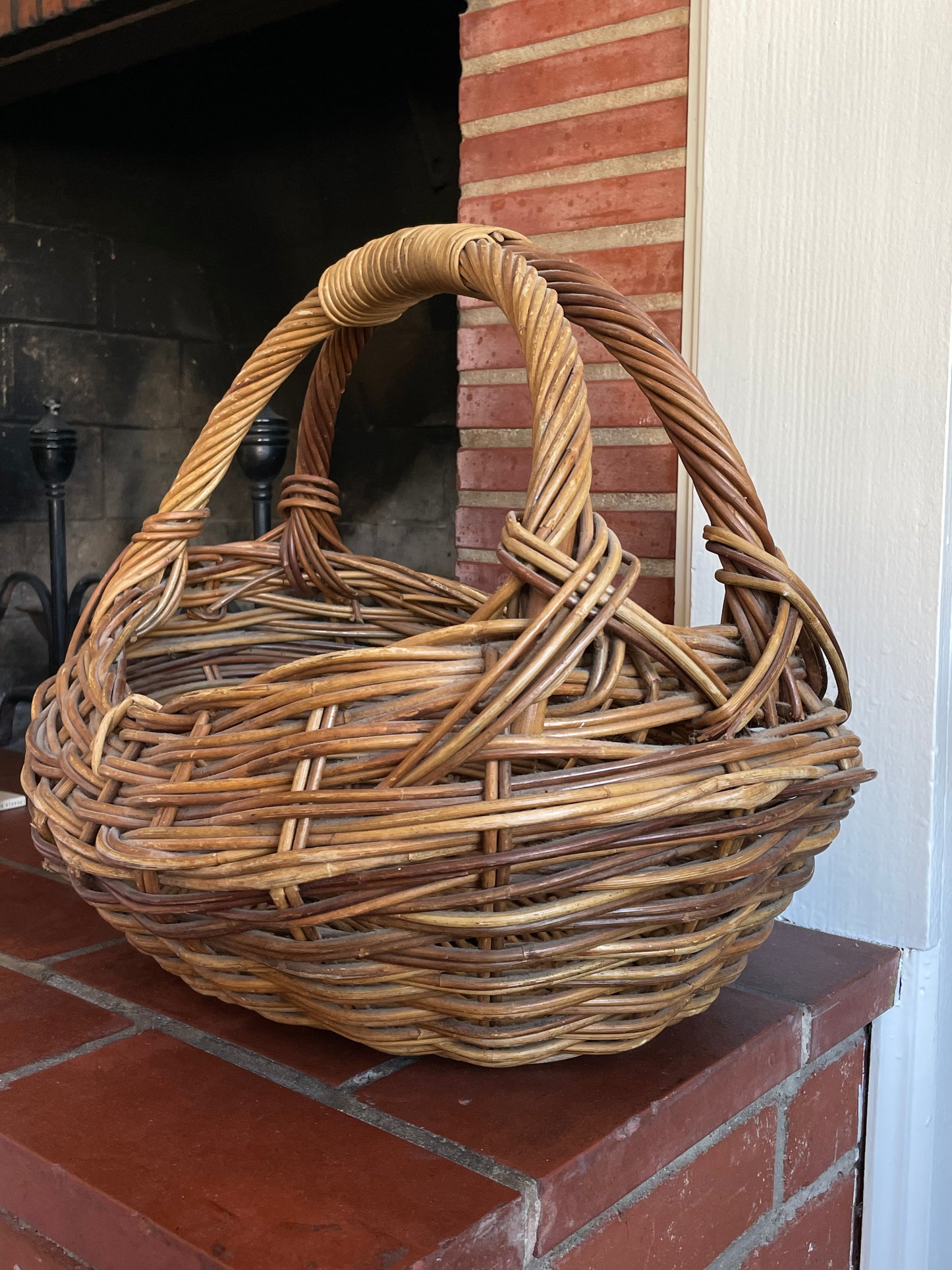 Cotswold Woven Wicker Basket
