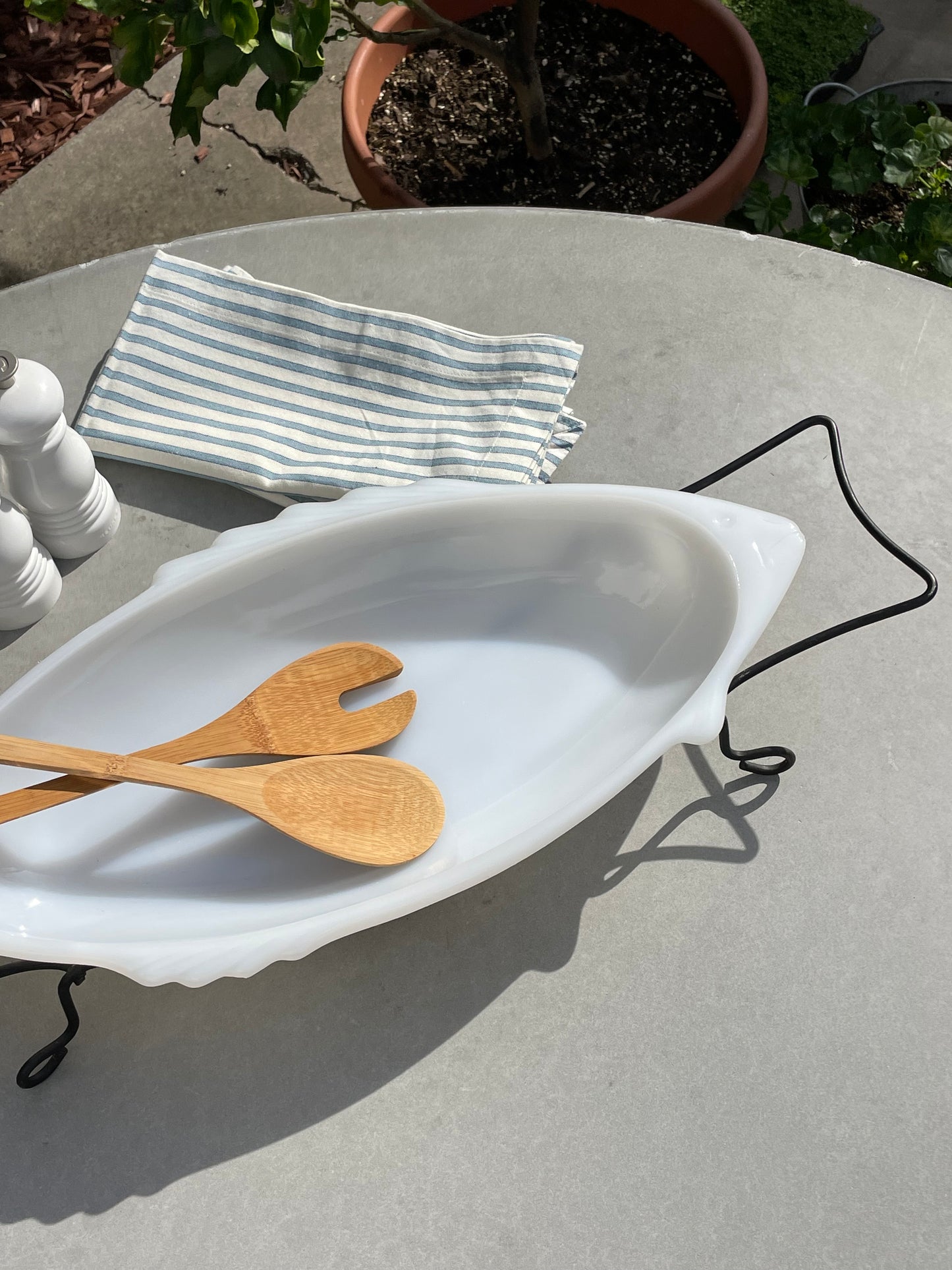 Dory Fish-Shaped Milk-Glass Serving Dish and Stand