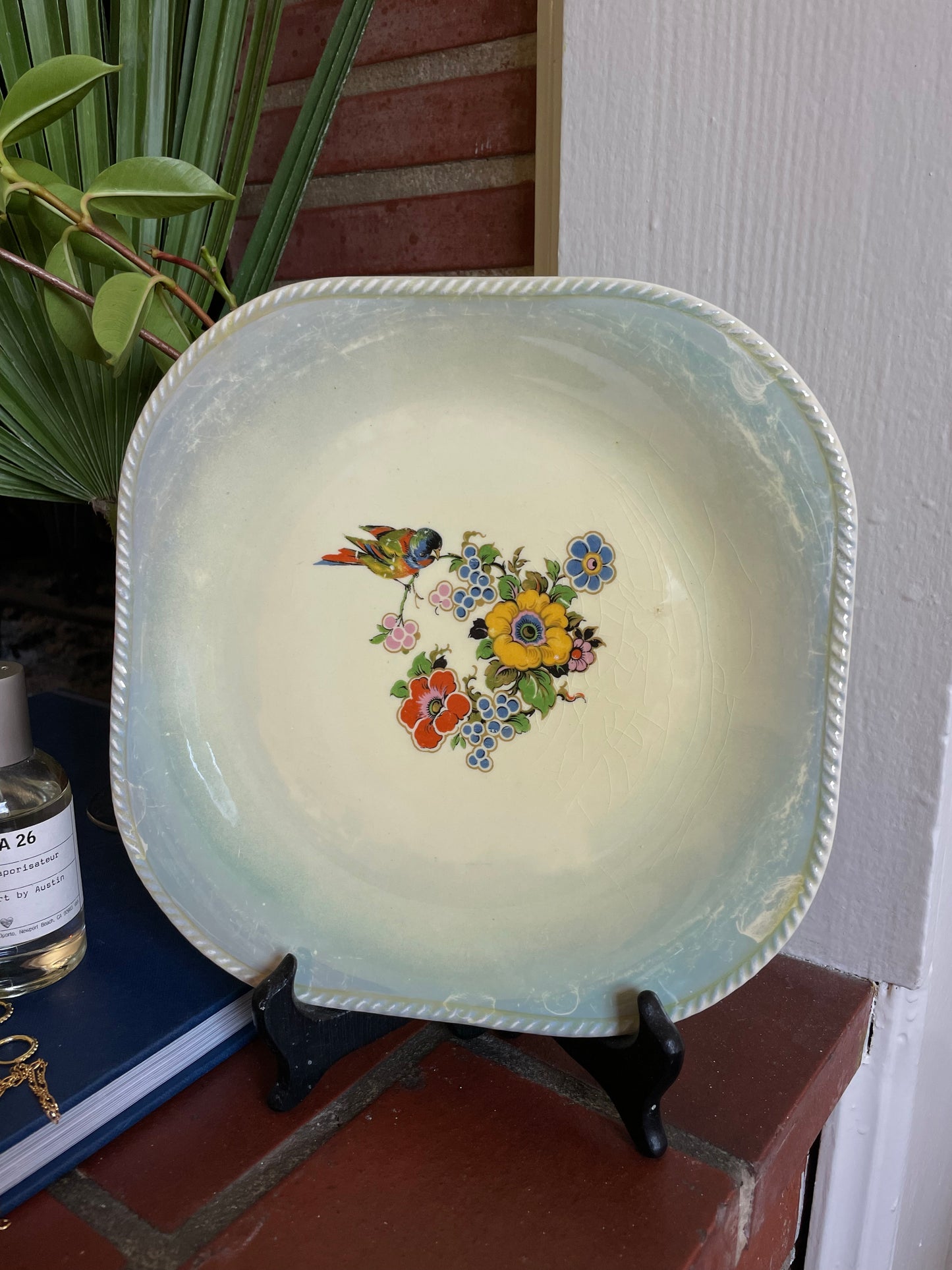 Oasis Decorative Plate