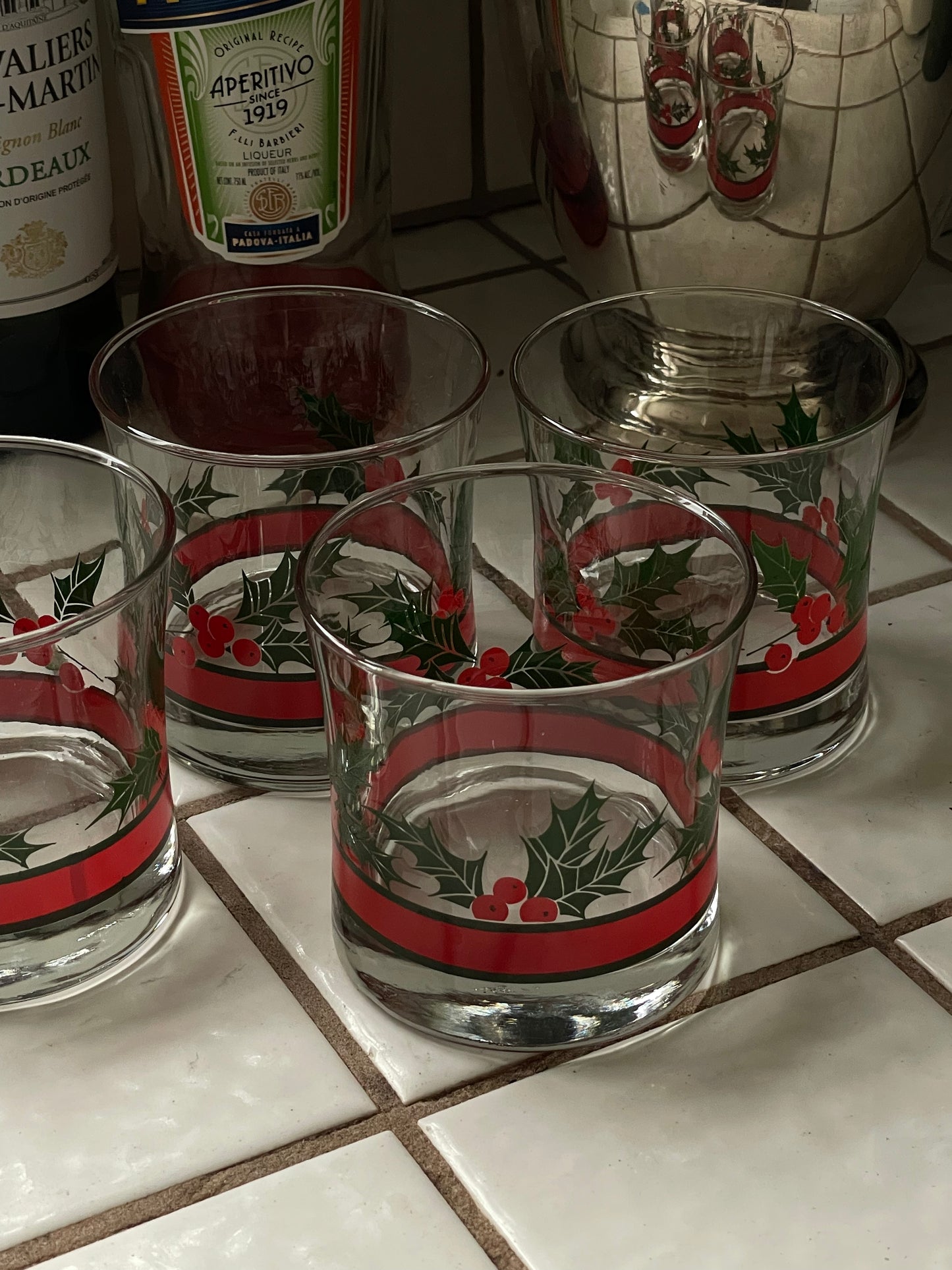 Holly Rocks Glasses, Set of 4