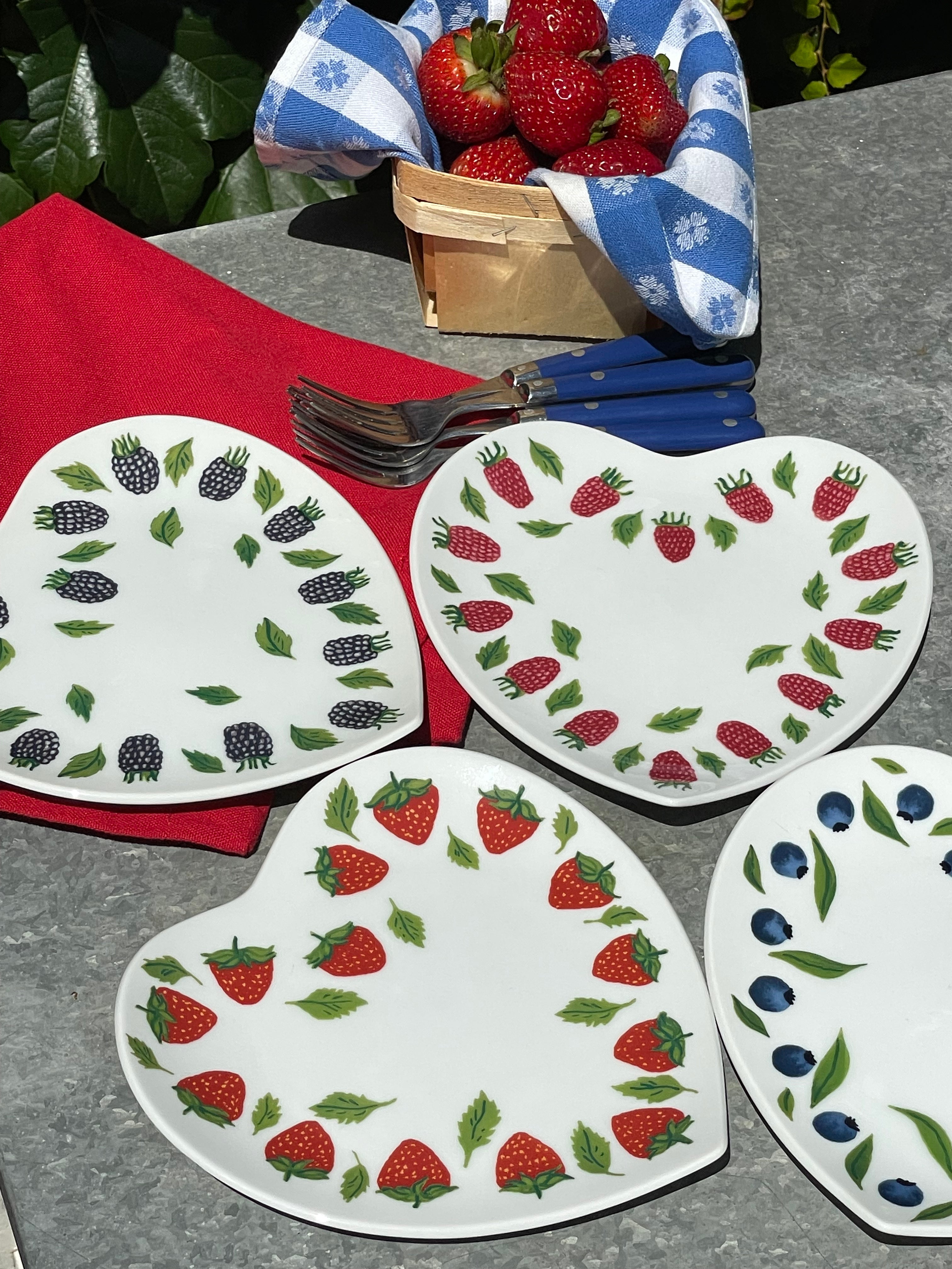 Fresh Picked Berry Plates, Set of 4