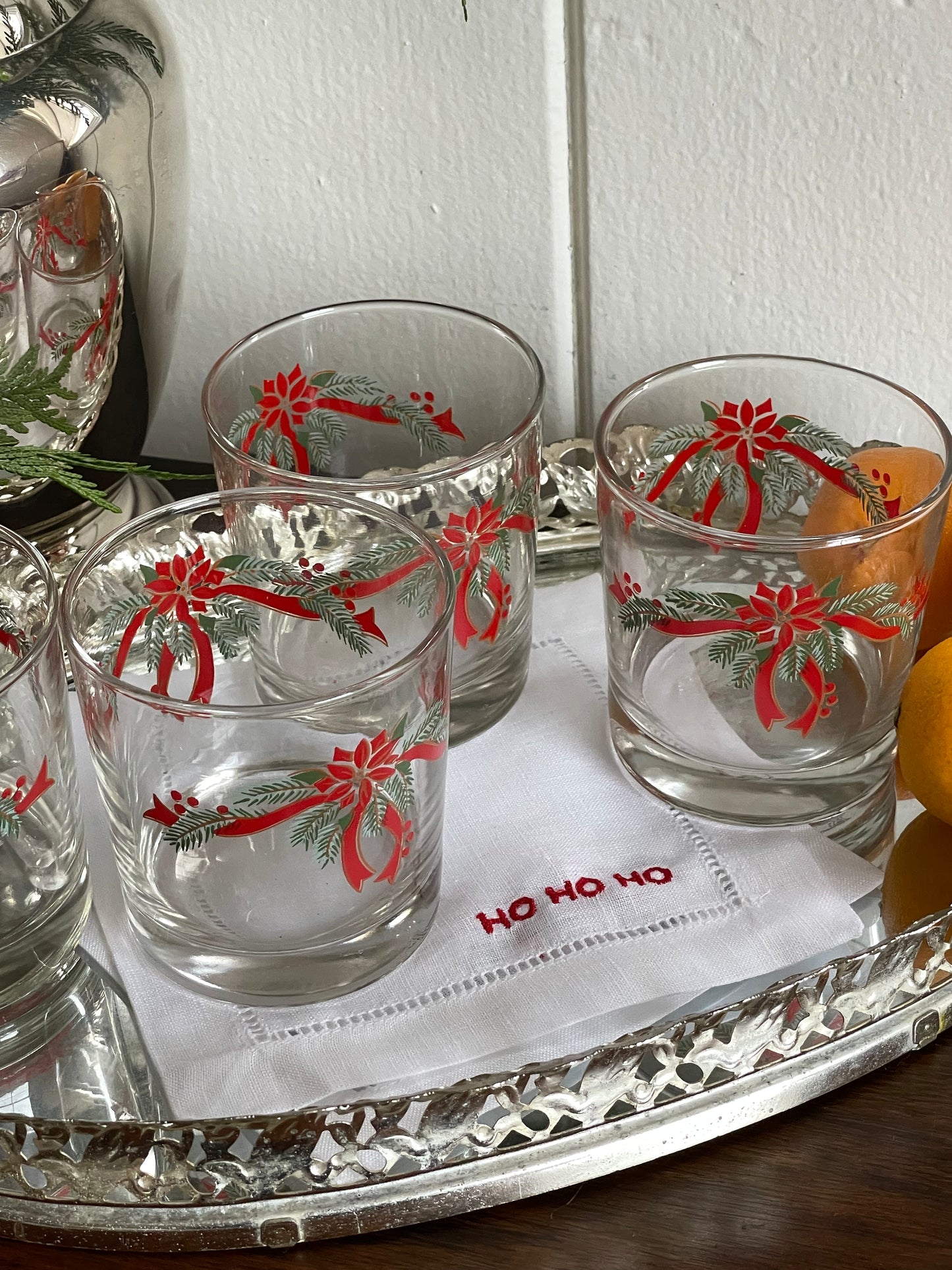 Poinsettia & Ribbons Rocks Glasses, Set of 4