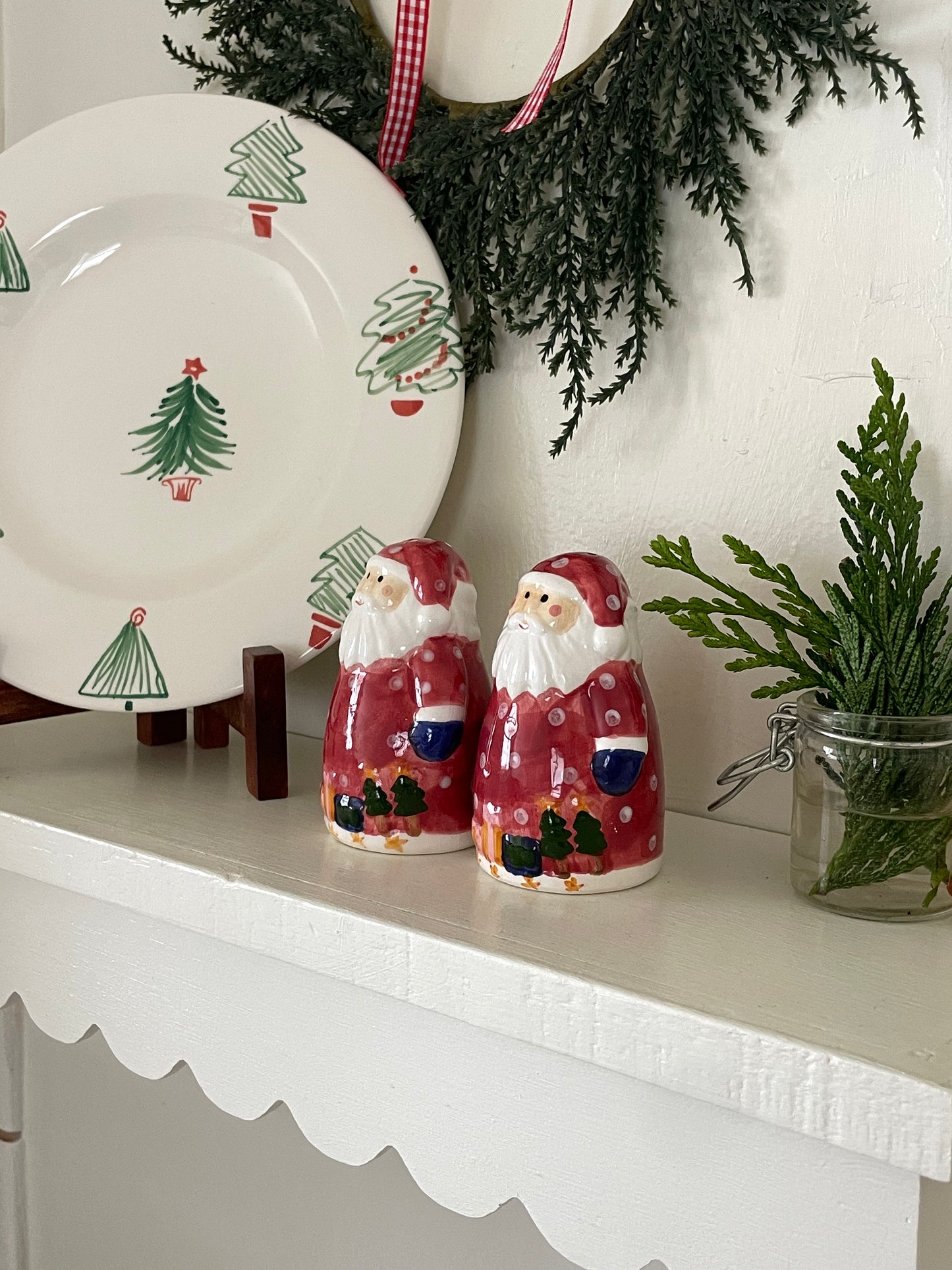 Kris Kringle Salt & Pepper Shakers