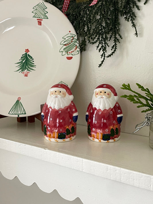 Kris Kringle Salt & Pepper Shakers