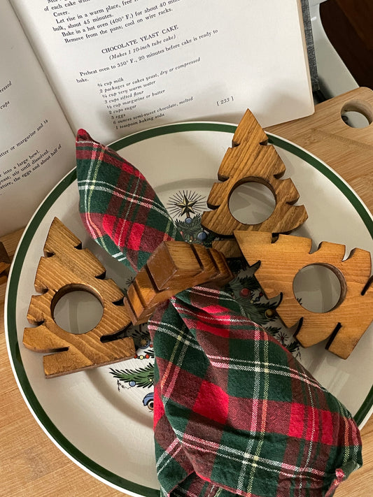 Woodland Holiday Napkin Rings, Set of 6