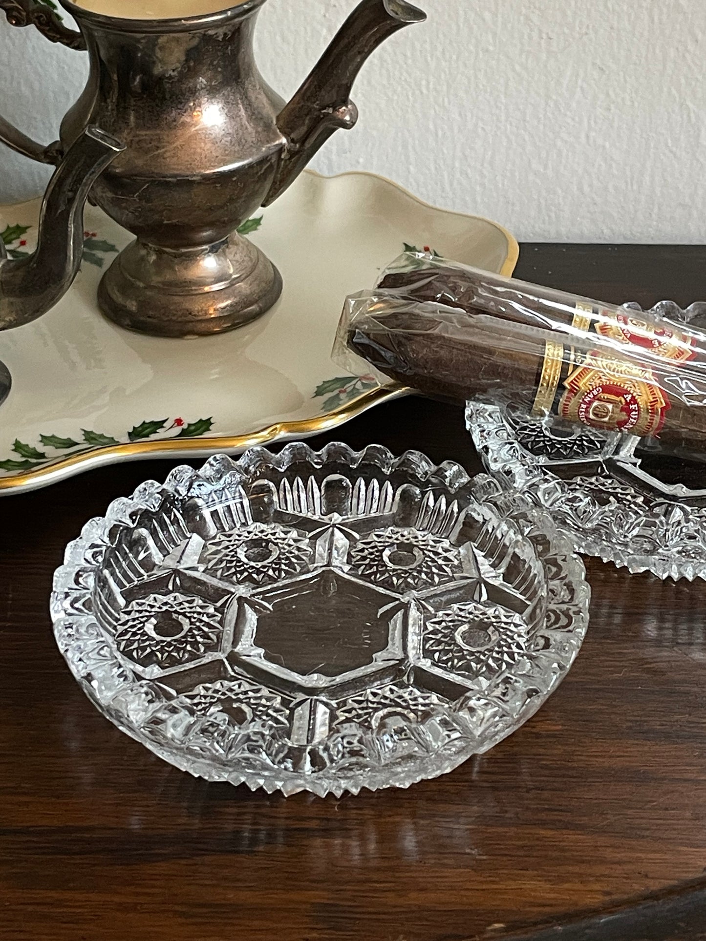 Snowflake Crystal Ashtrays, Set of 2