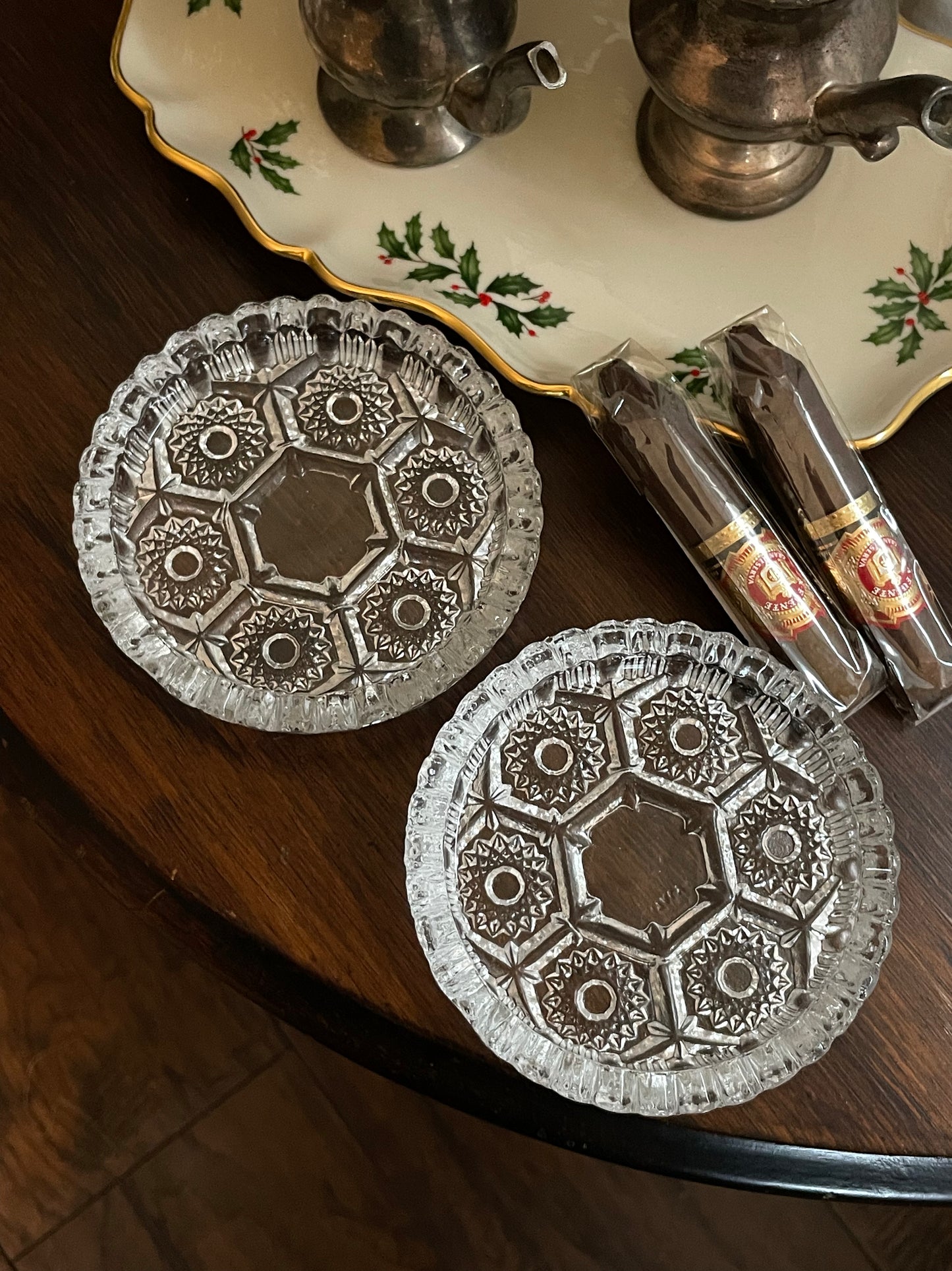 Snowflake Crystal Ashtrays, Set of 2
