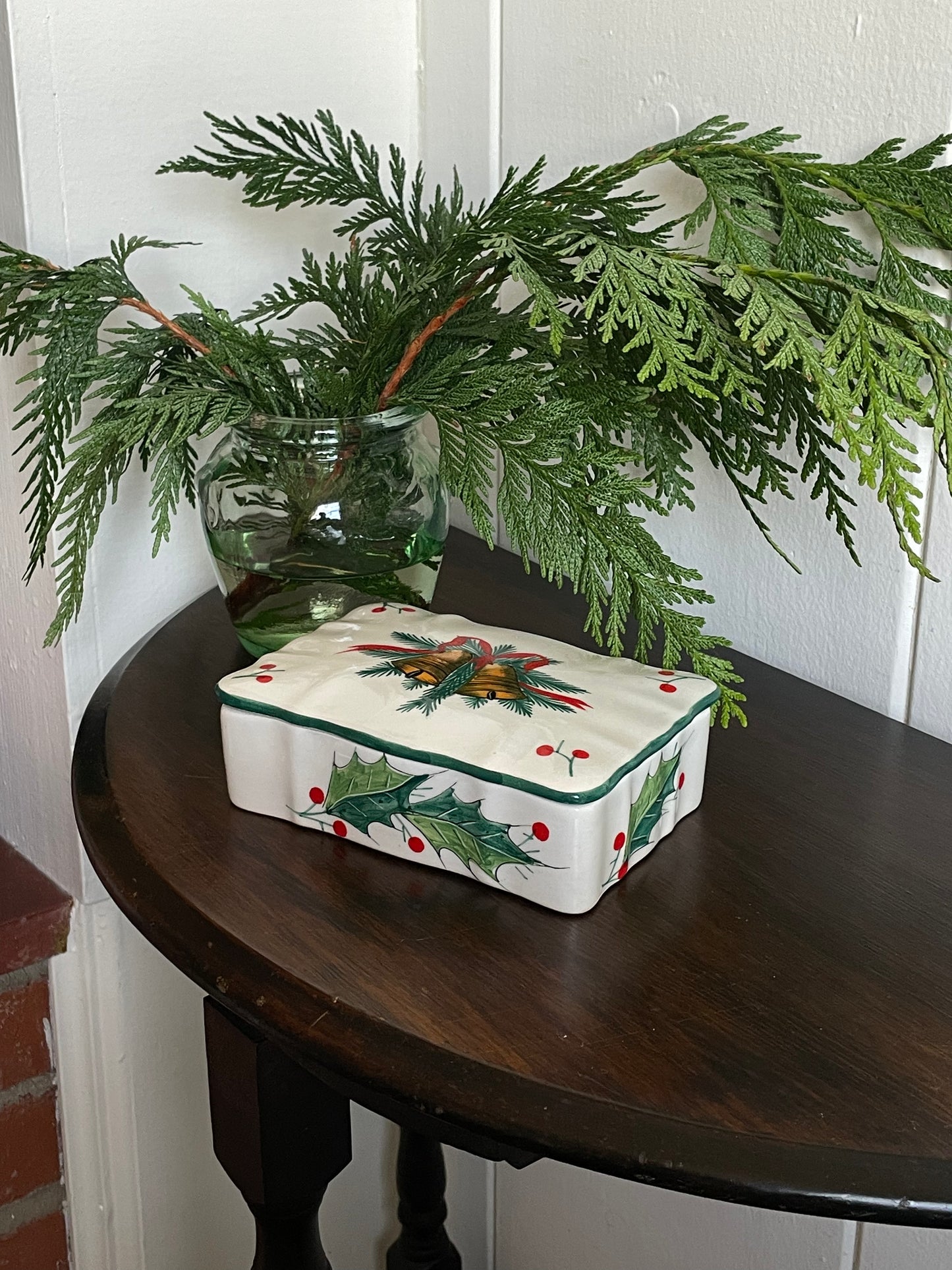 Holly Jolly Trinket Box