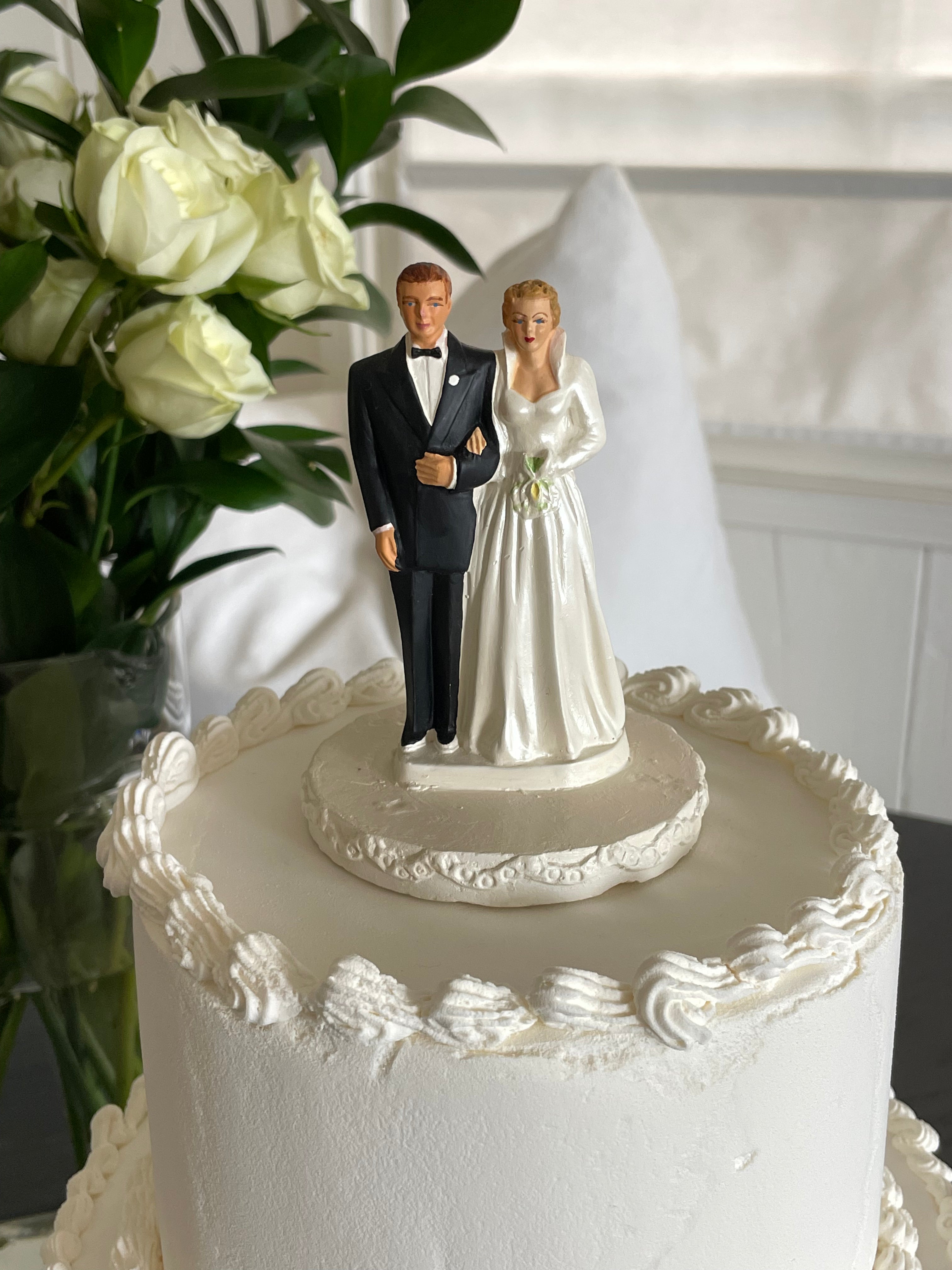 Notting Hill Vintage Cake Topper