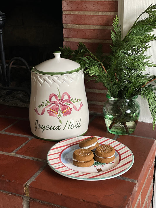 Joyeux Noël Cookie Jar