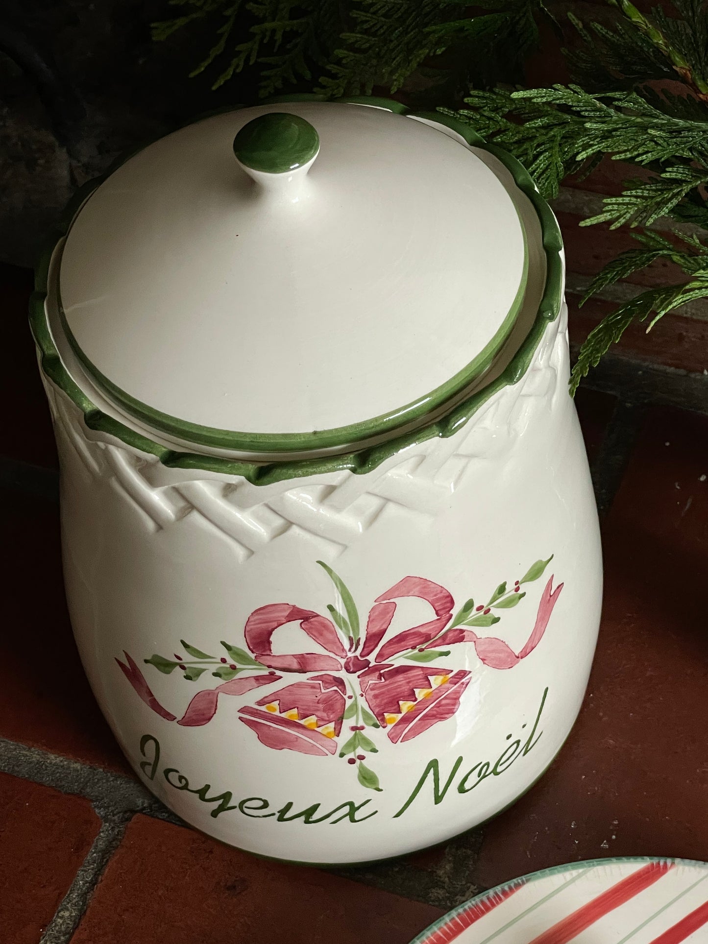Joyeux Noël Cookie Jar