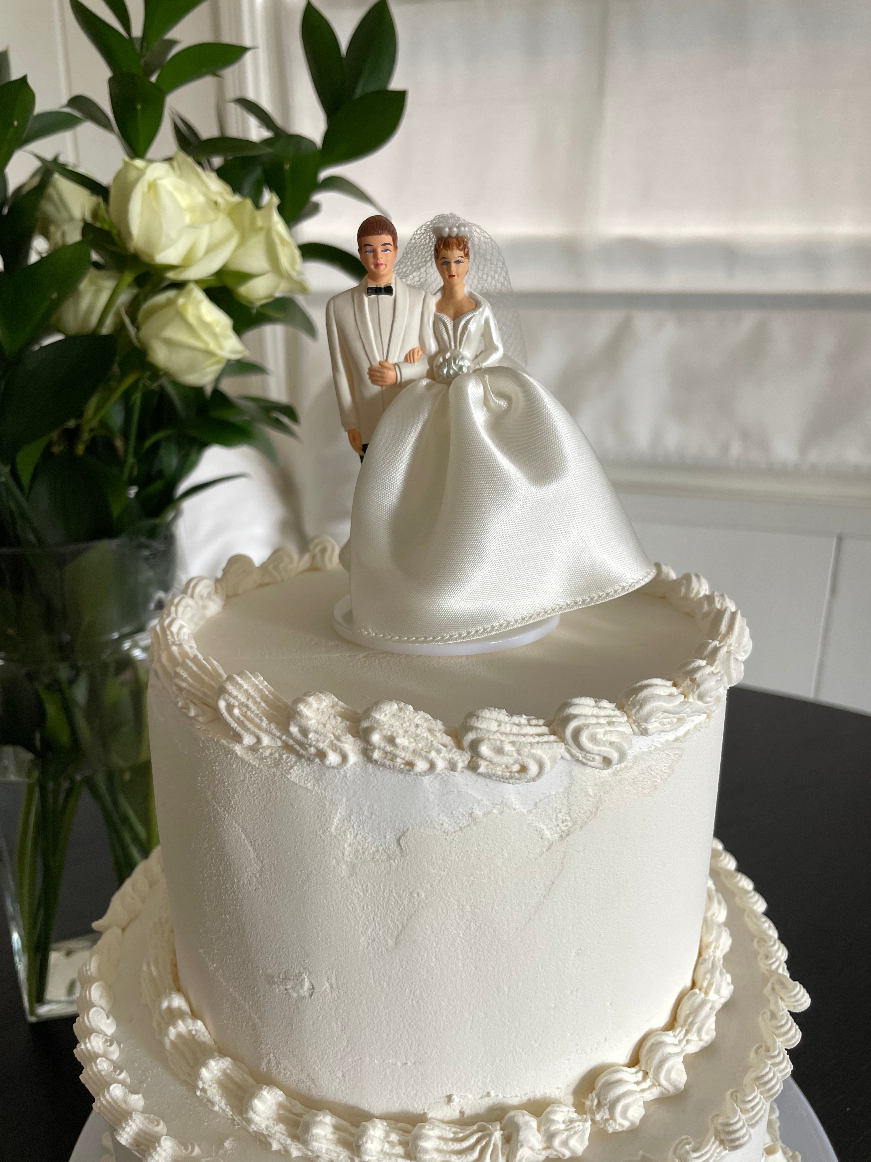 Antibes Vintage Cake Topper