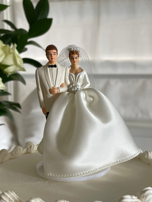 Antibes Vintage Cake Topper