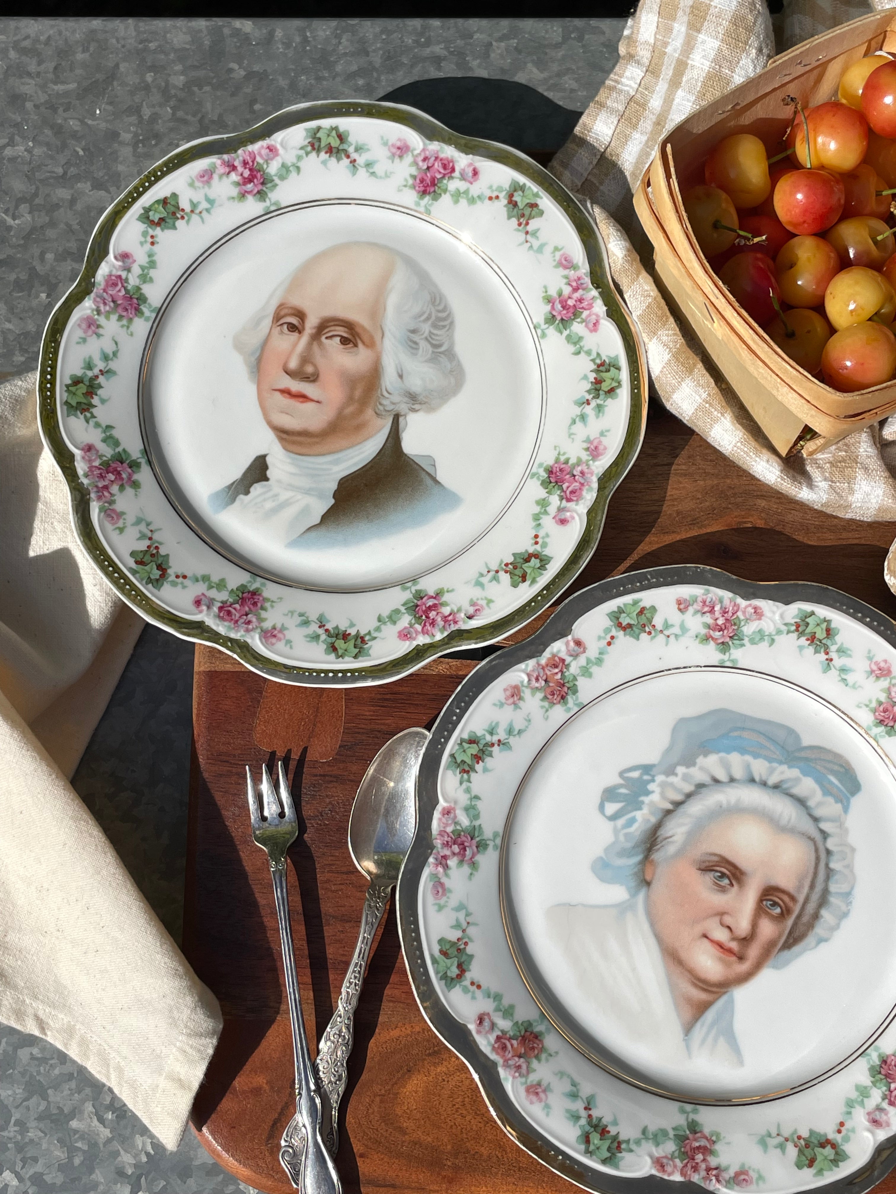'The Washingtons' Decorative Plates