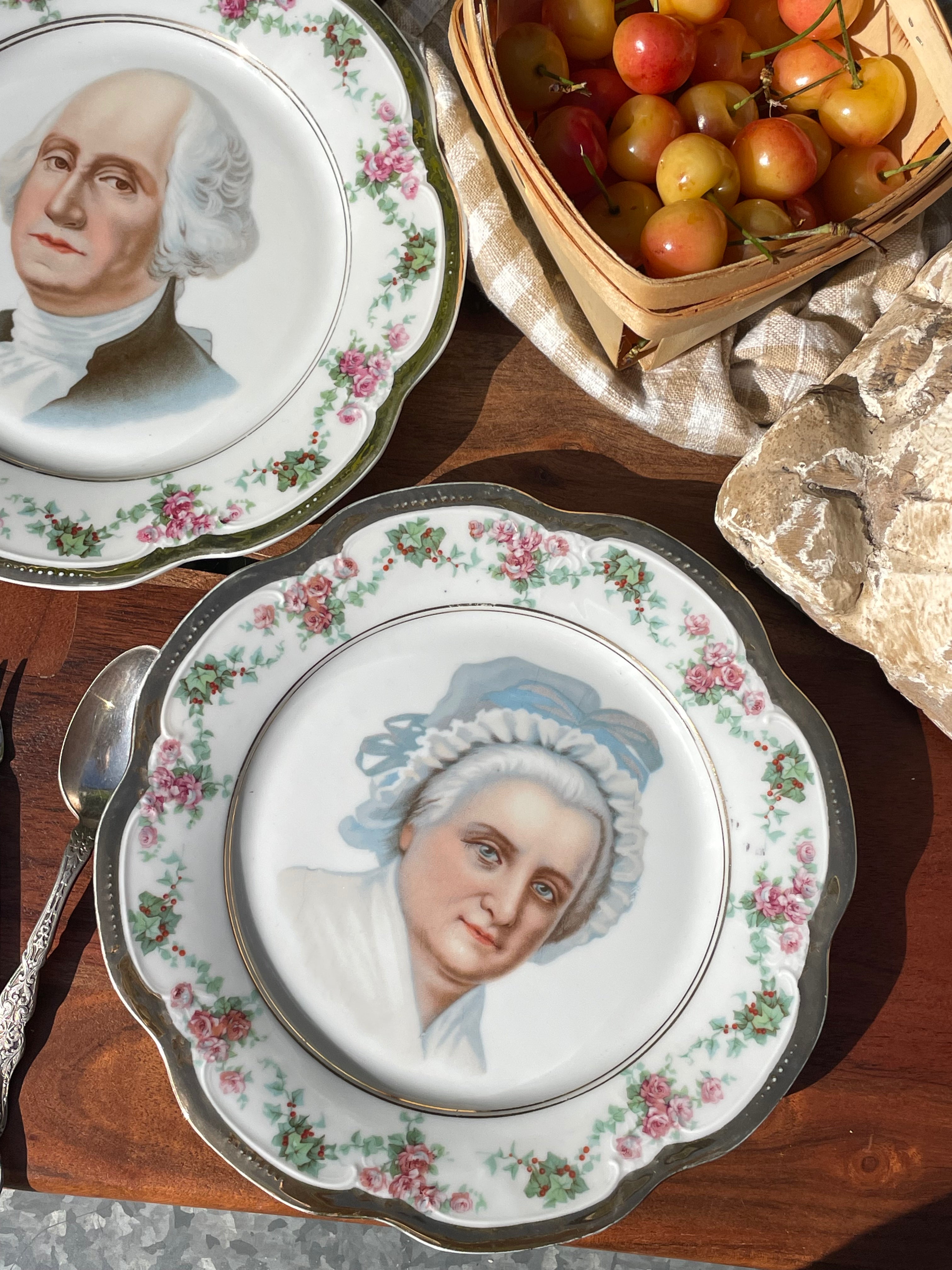 'The Washingtons' Decorative Plates