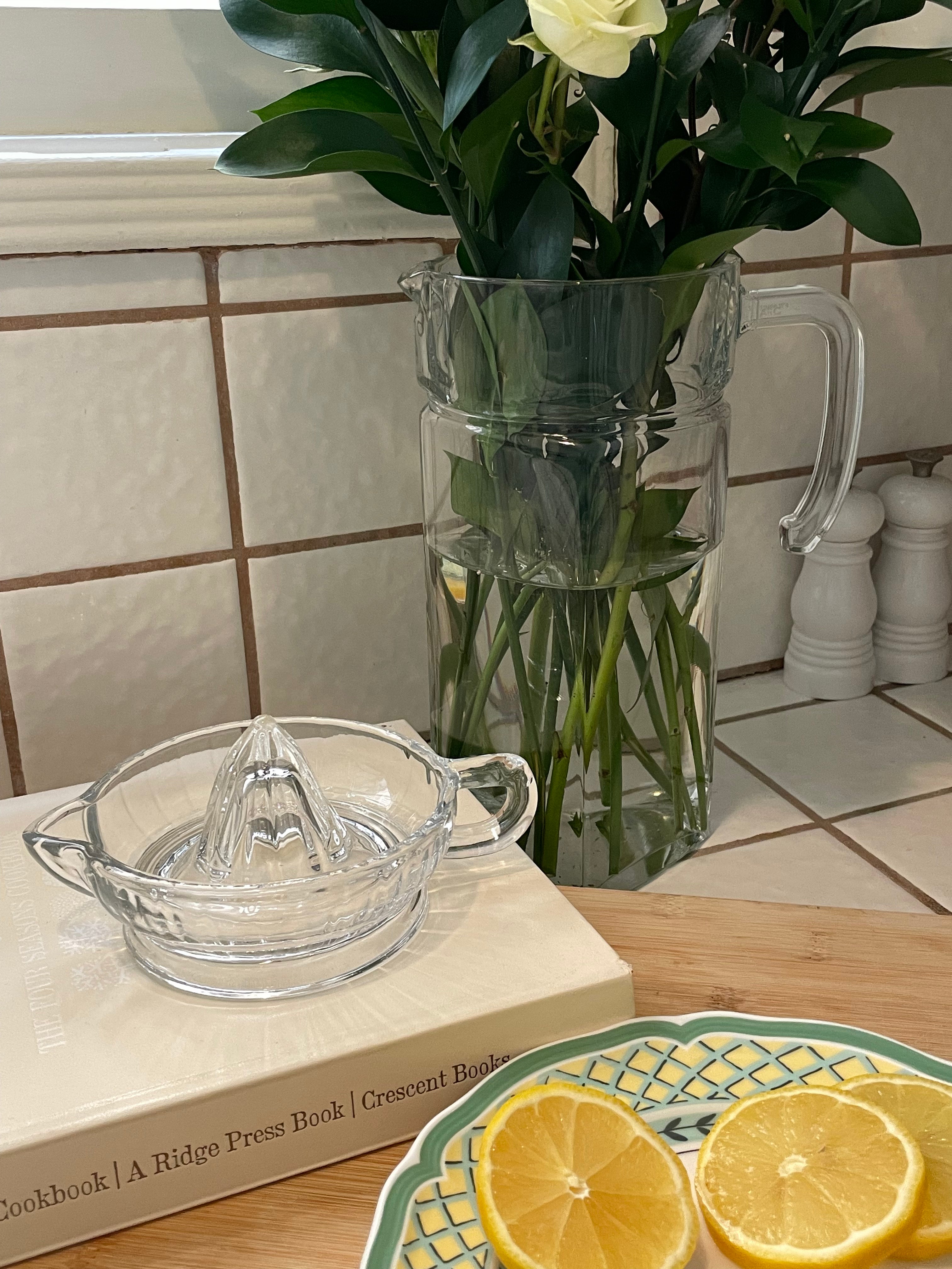 Newlywed Glass Juicer & Pitcher Set