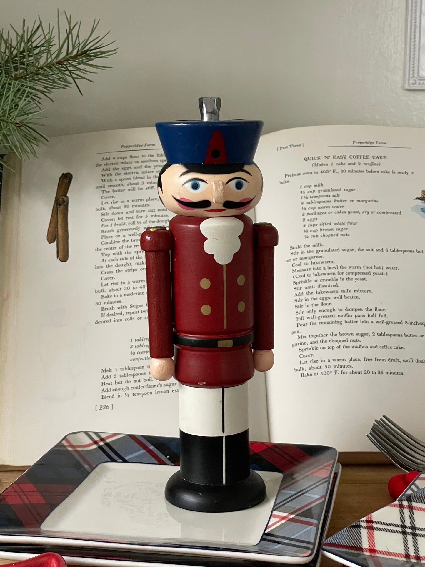 Nutcracker Salt Shaker & Pepper Grinder