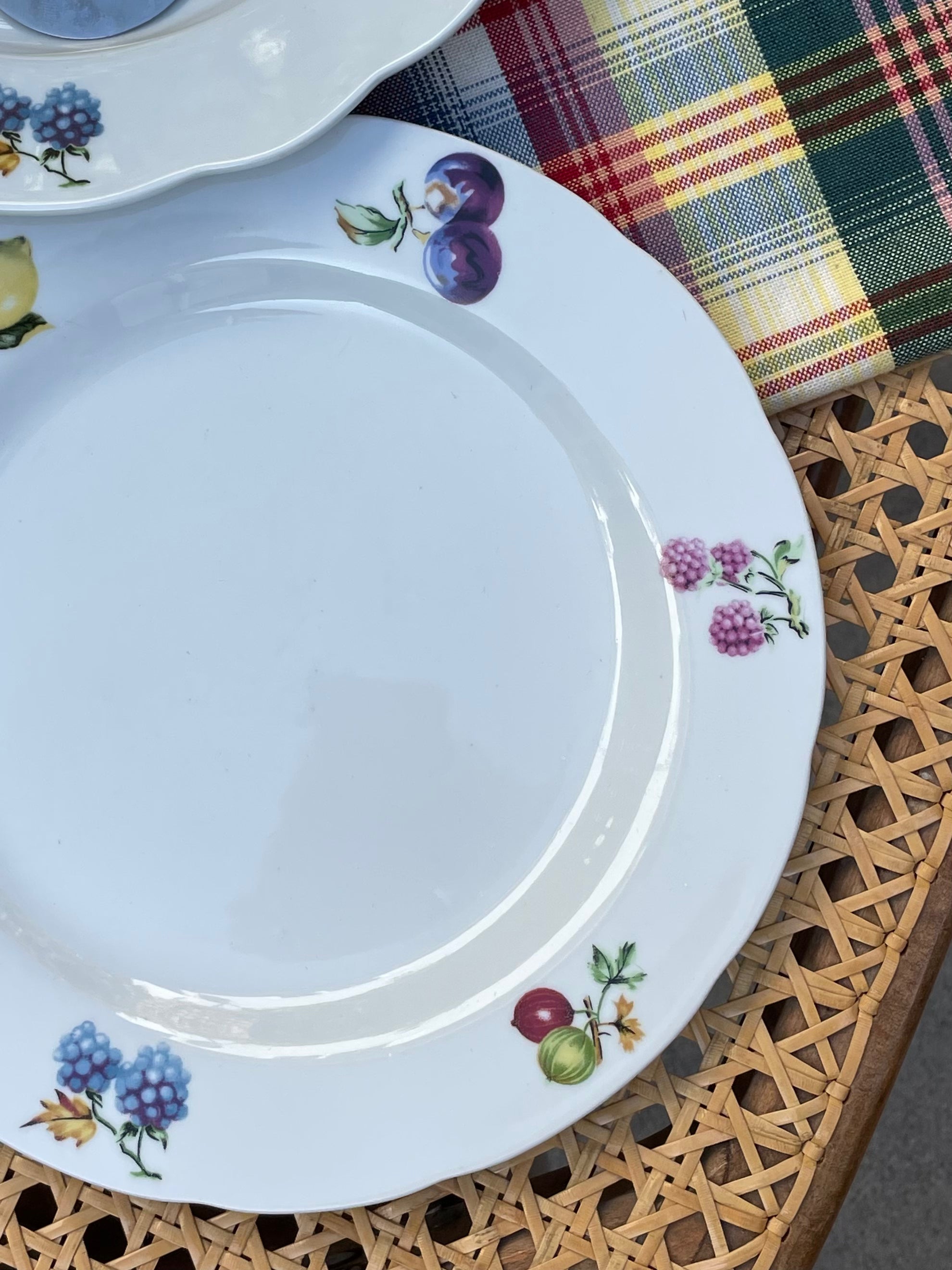 Garden Berry Serving Plates, Set of 2