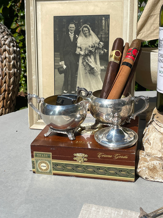 Eleanor Cream and Sugar Set