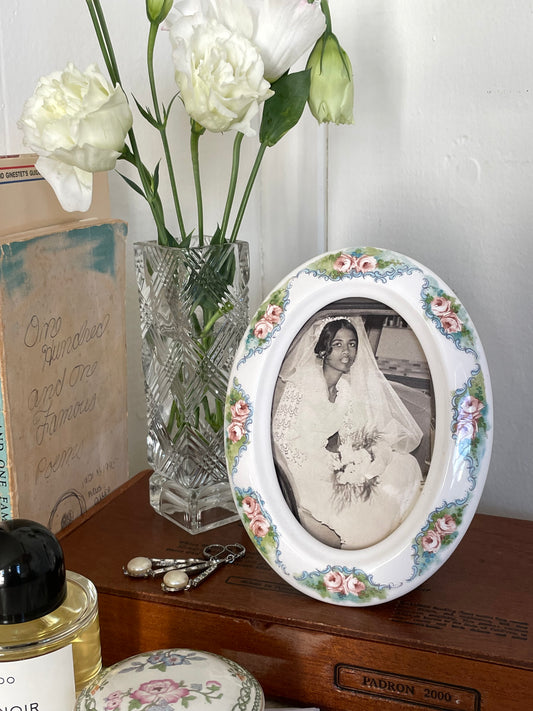 Rosalie Oval Photo Frame