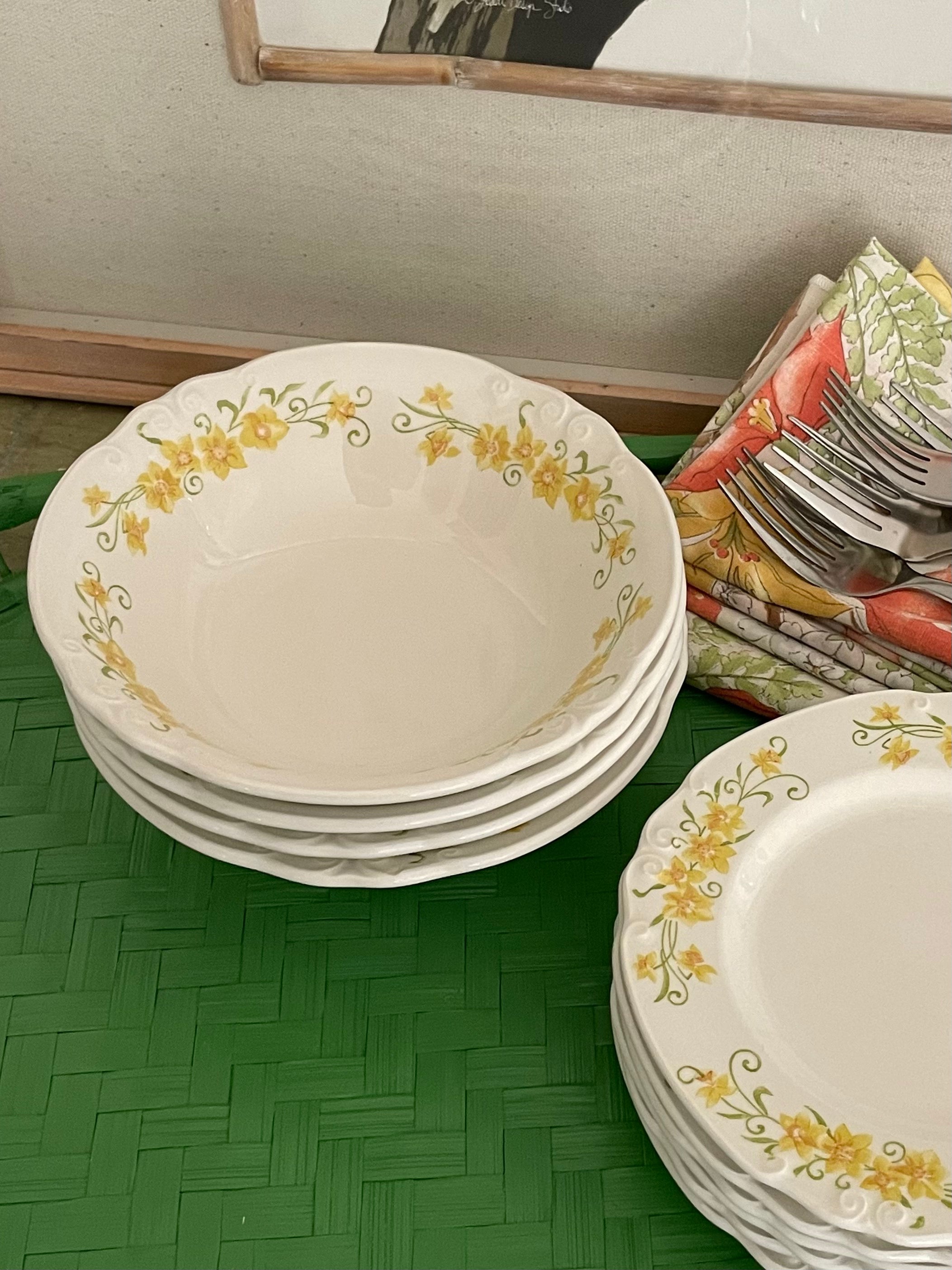 Palmette Dessert Bowls, Set of 4