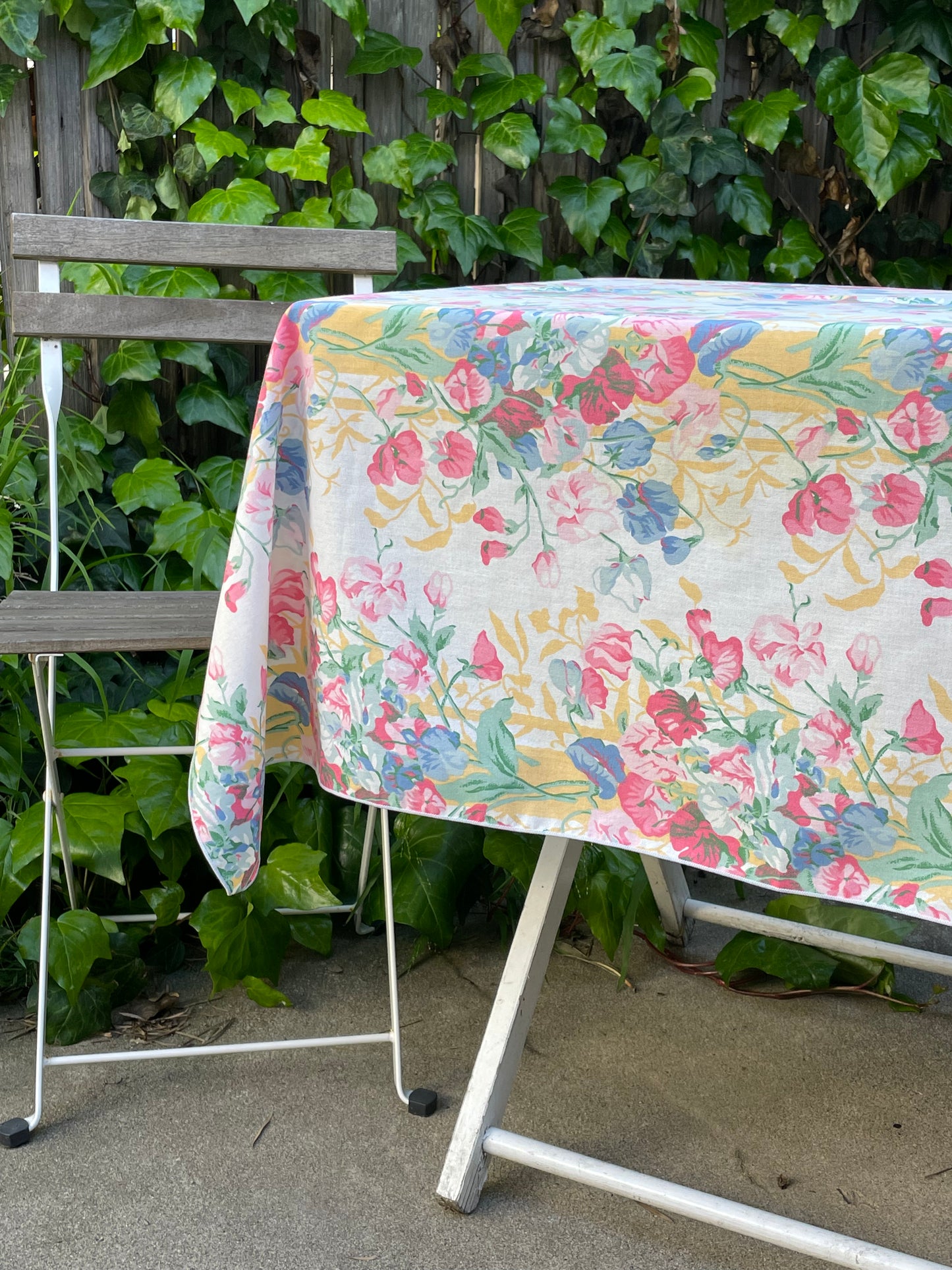 Picket Fence Tablecloth
