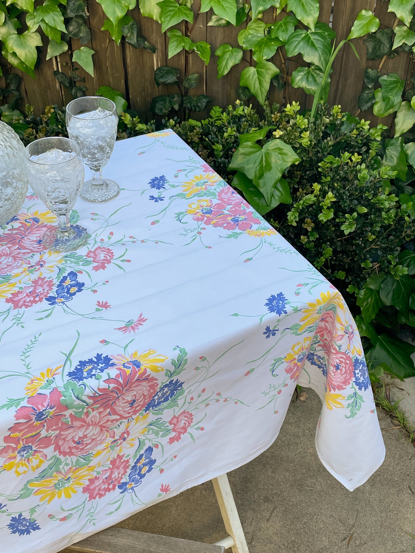 Spring Bouquet Tablecloth