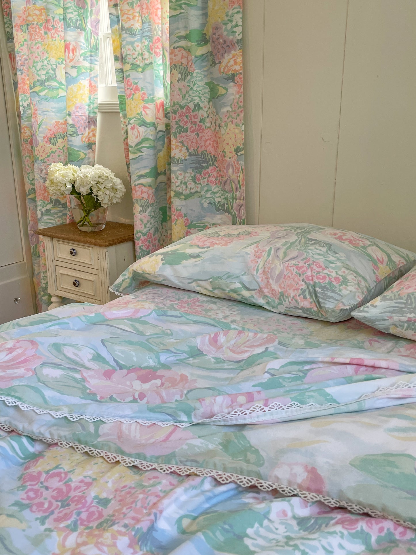 Vintage Claude Monet Water Lillies Bedding Sette